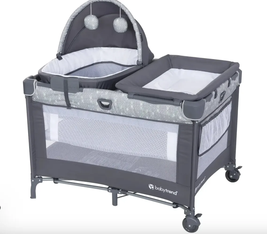 BABY TREND Trend-E Nursery Center Pack n' Play w/optional Bassinett