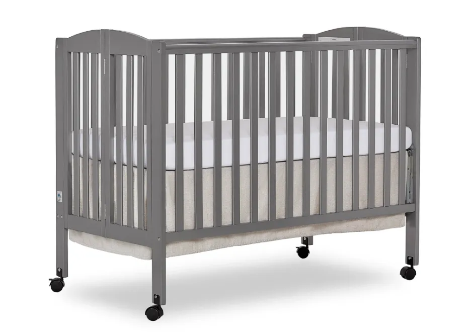 Dream On Me 2-in-1 Lightweight Folding Full-Size Crib w/Mattress