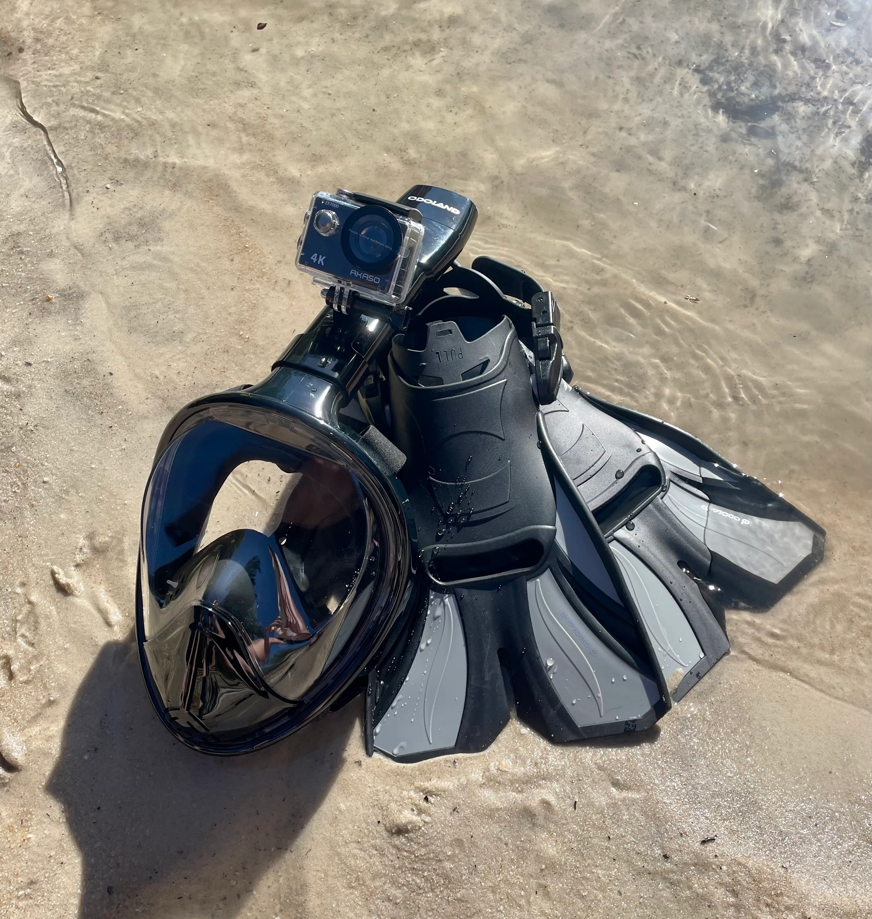 Snorkeling gear set with mounted camera L / XL