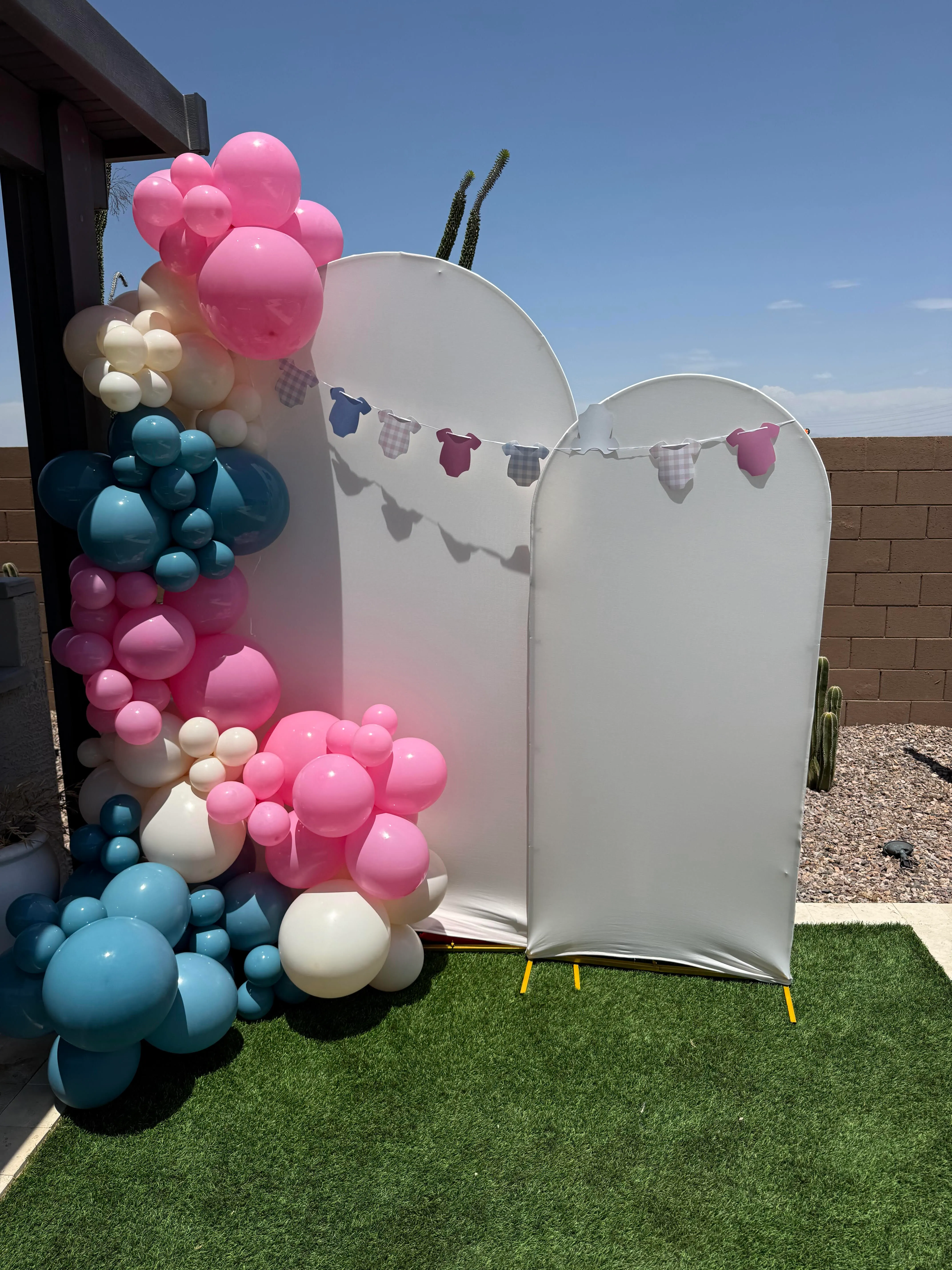7' Organic Balloon Half Arch