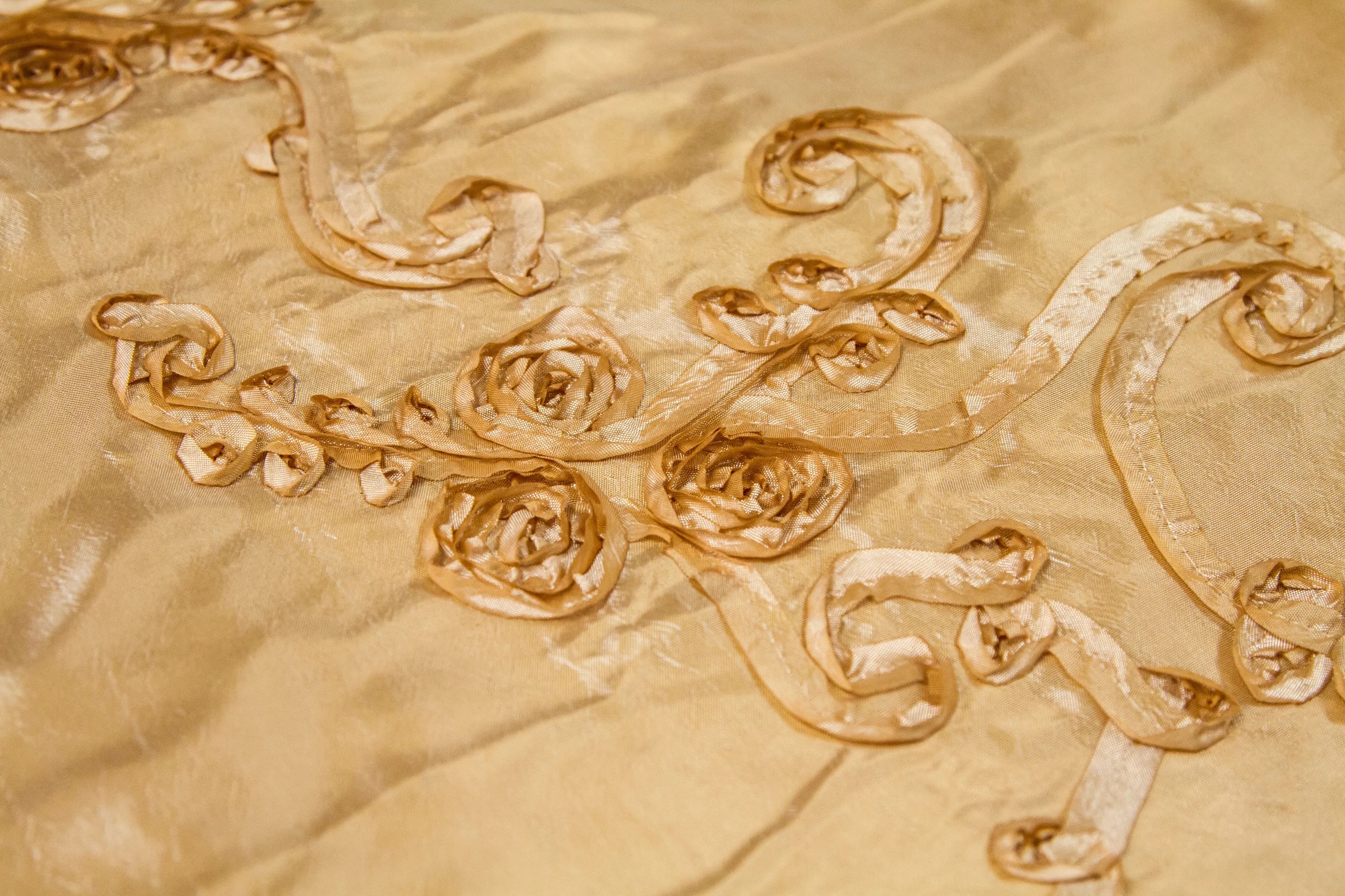 Linen Soutache Gold