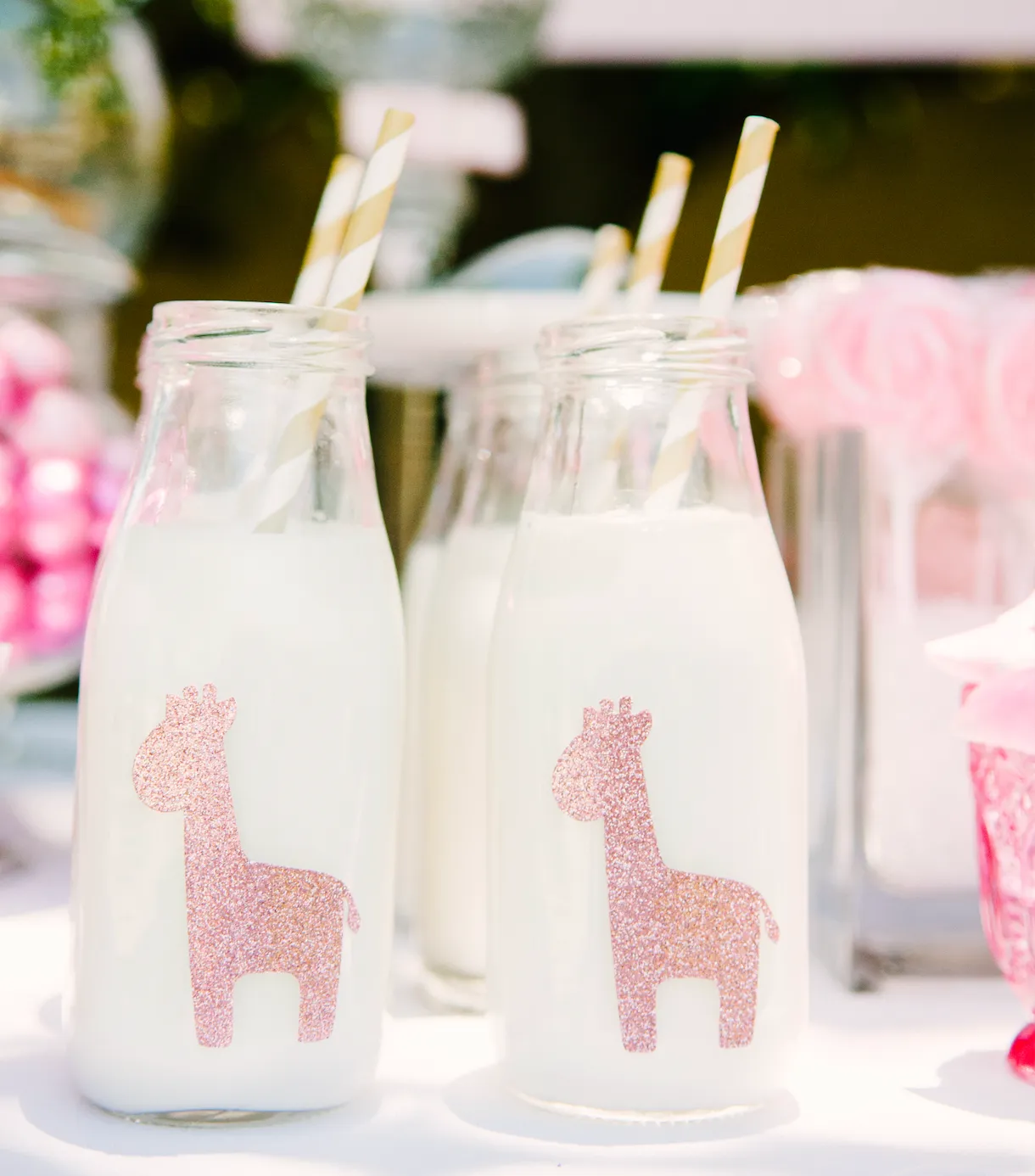 GLITTER STICKER DRINKING BOTTLE