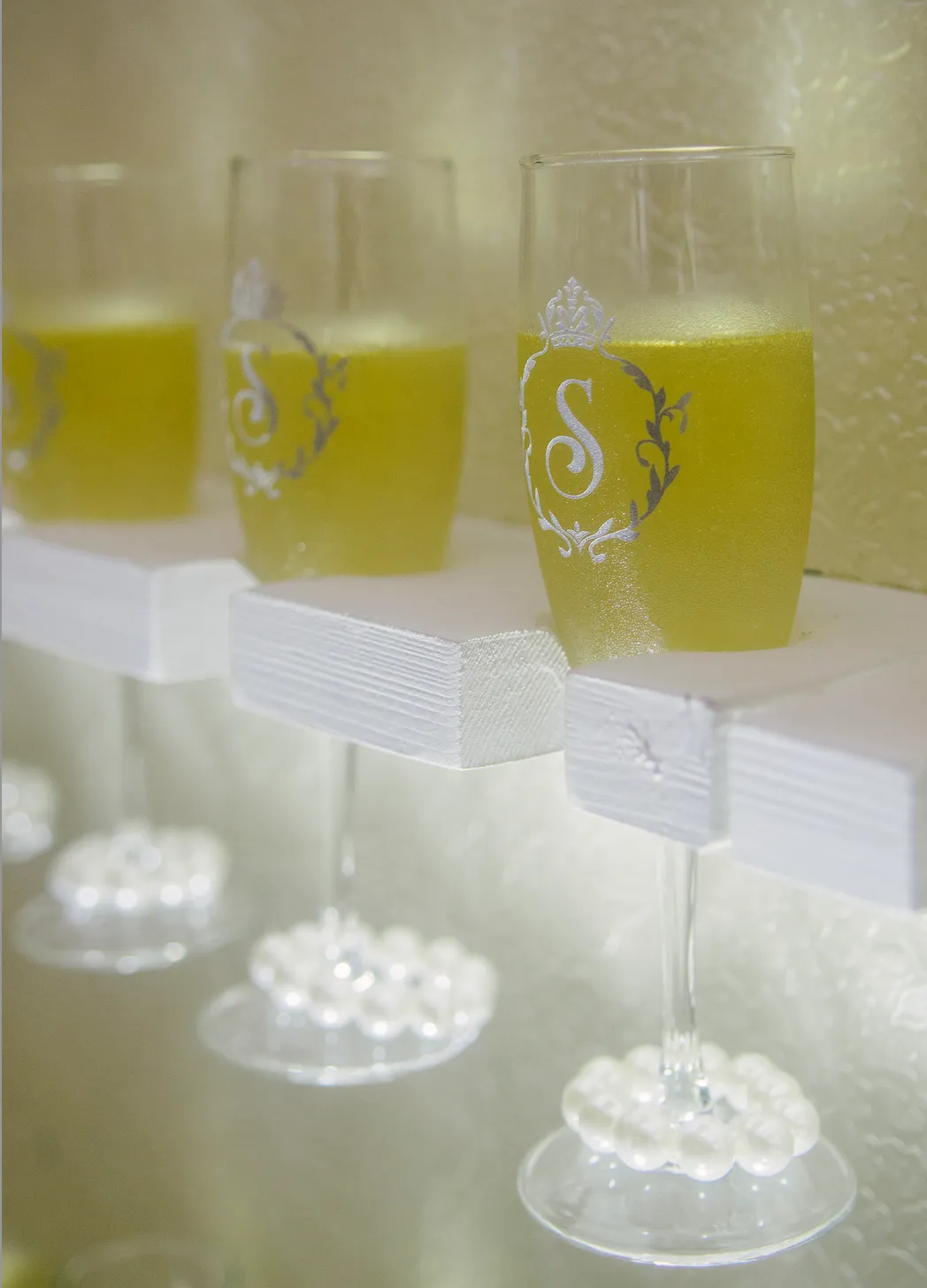 CHAMPAGNE GLASS DECALS