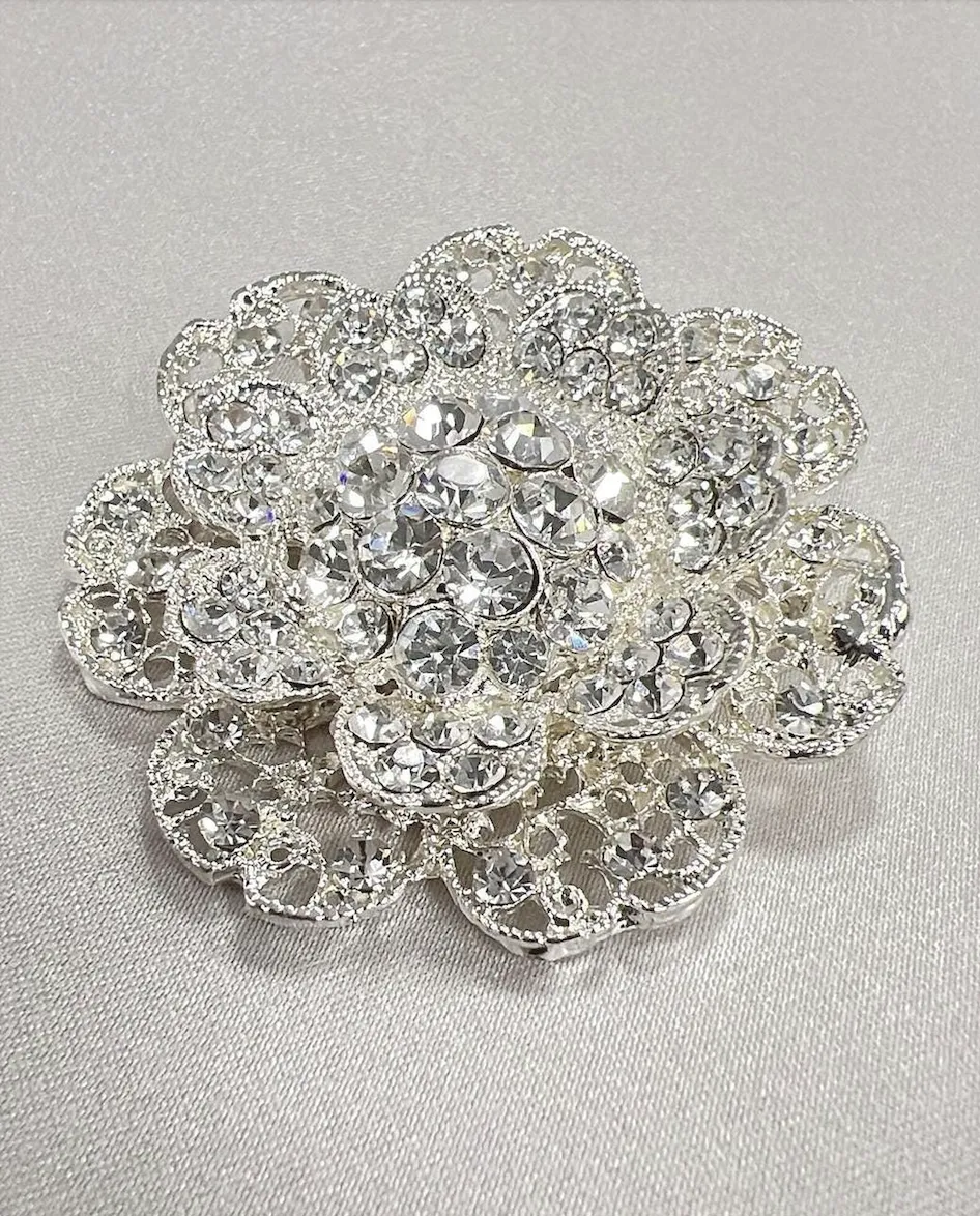 SILVER VINTAGE FLORAL BROOCH