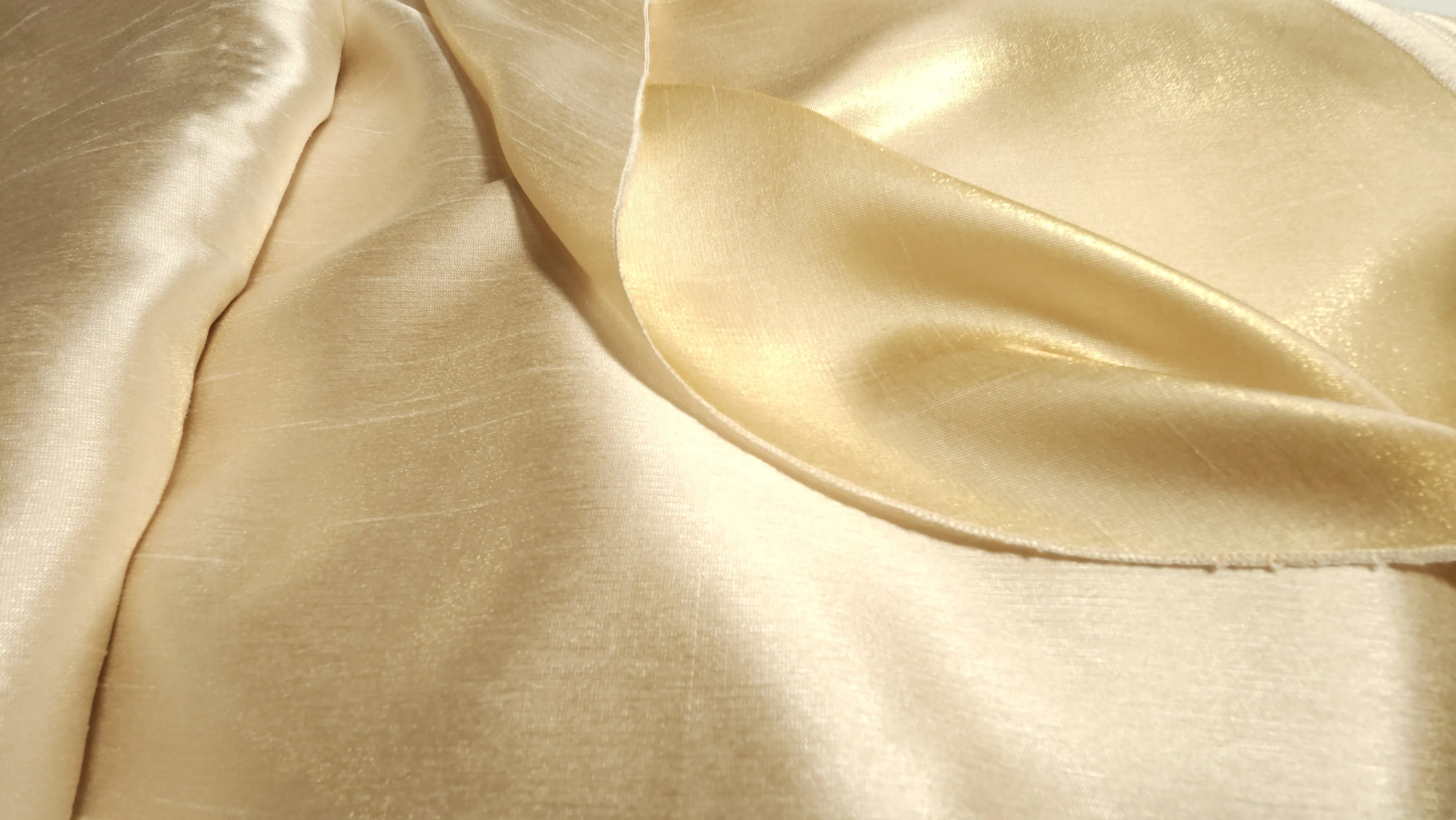 Linen ES Shantung Eggshell