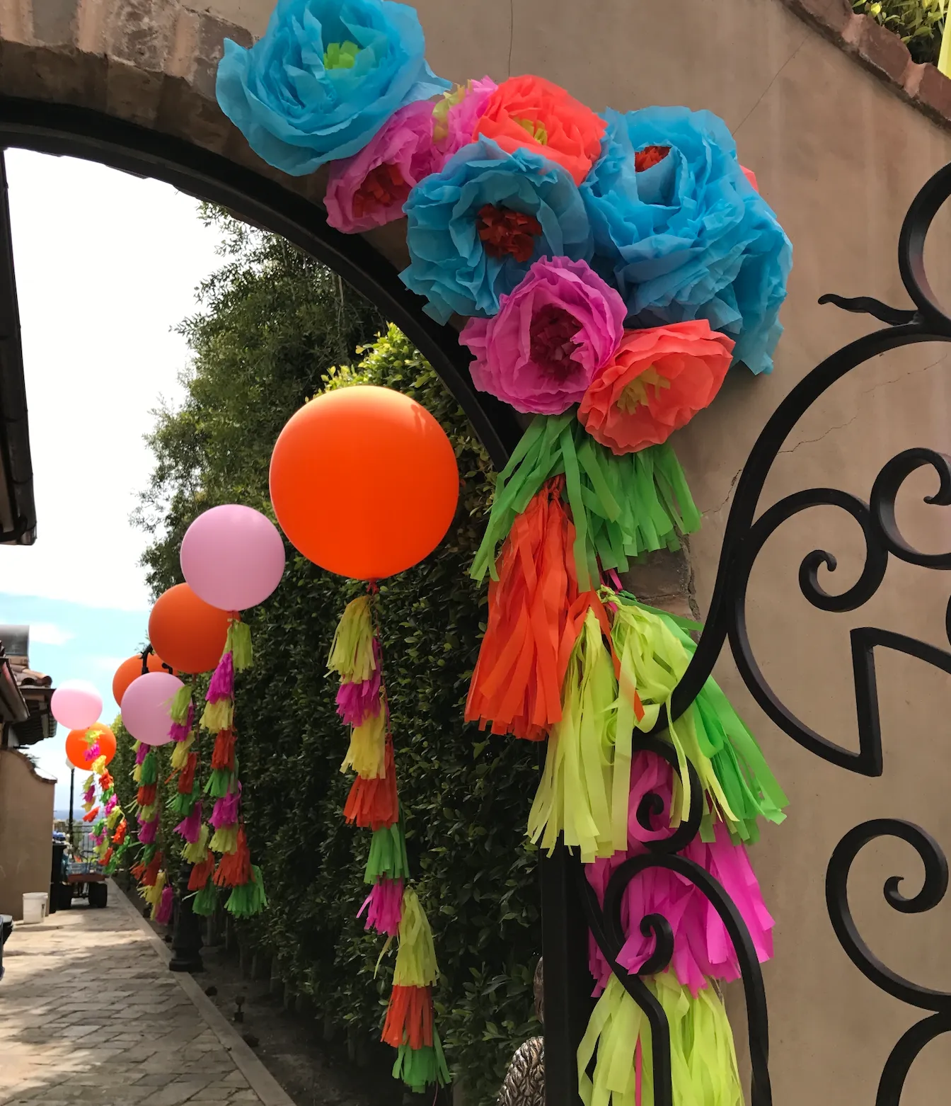 A VIBRANT FIESTA-THEMED BALLOON