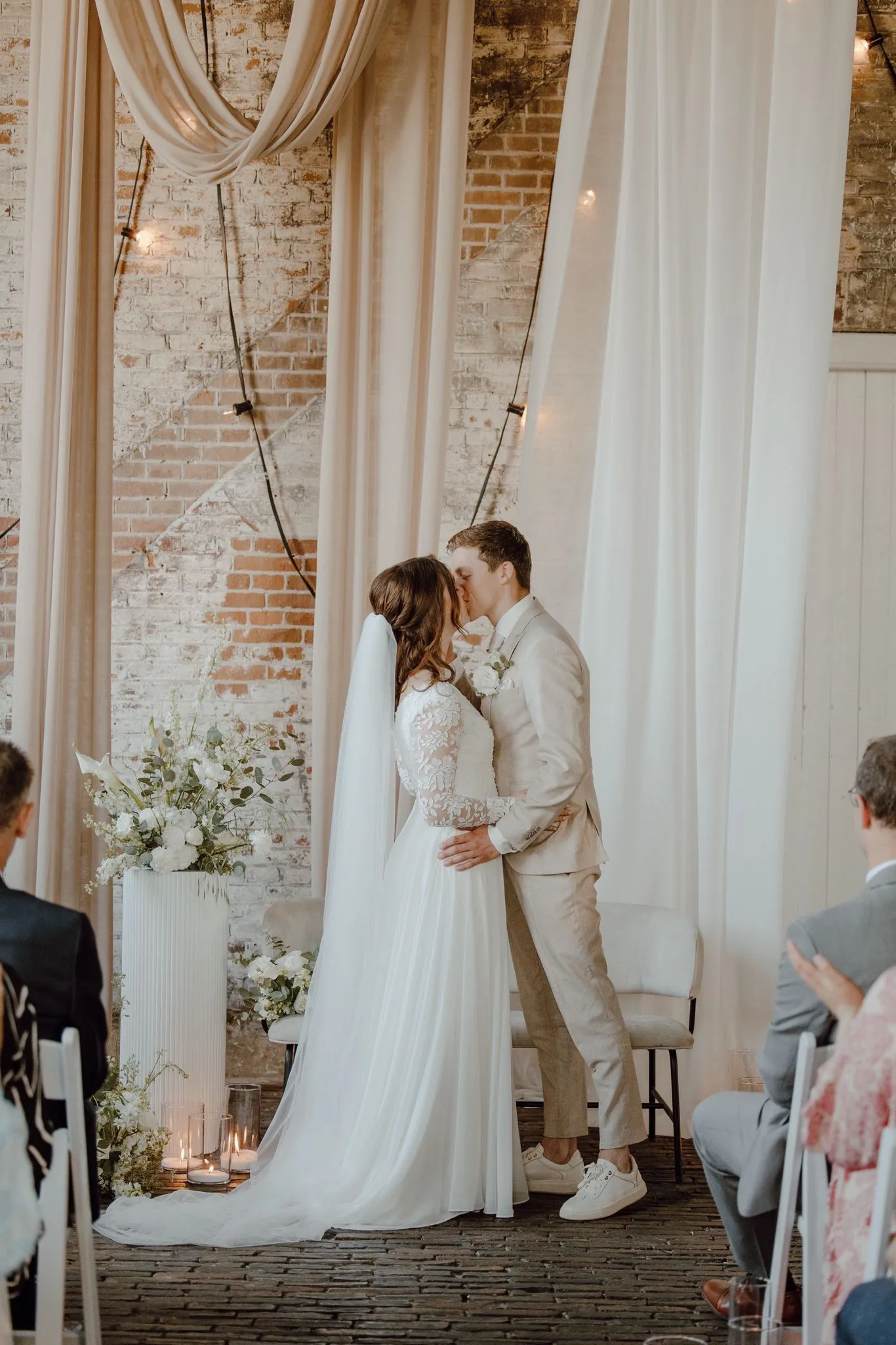 Decoratiedoek zand/wit