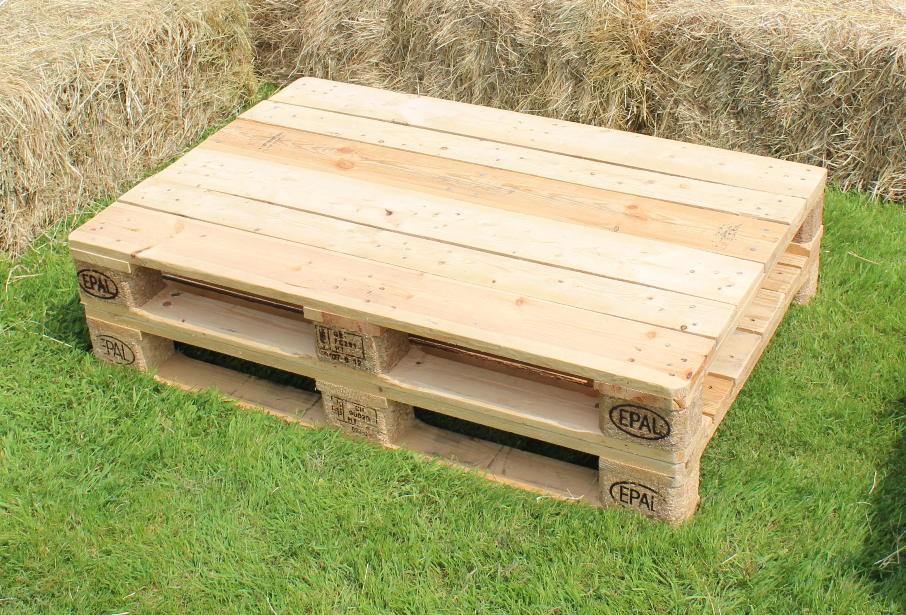 Pallet Table 