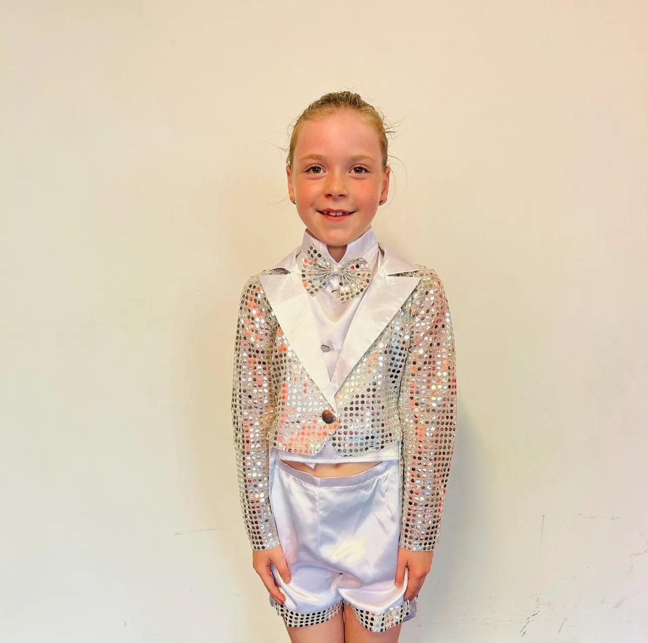 BL168 - SEQUIN TUX/COLLAR/SHIRTS 