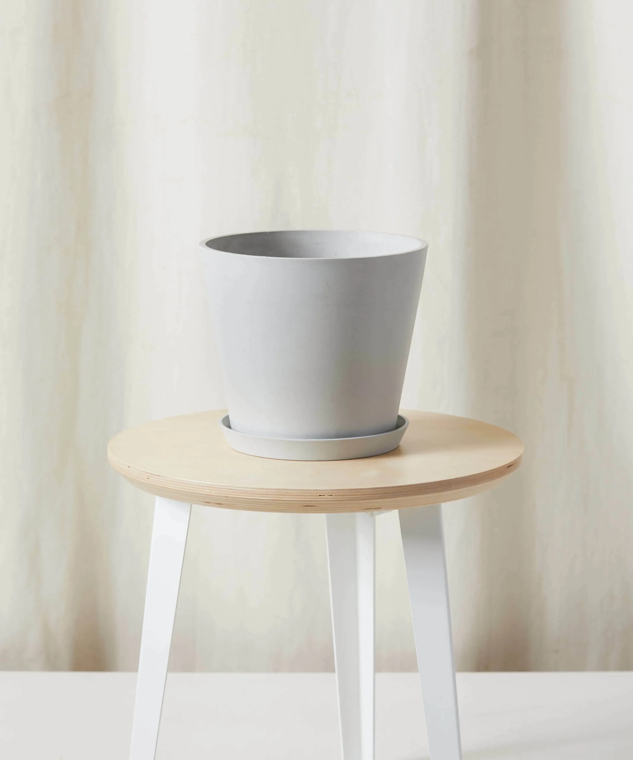 Small Ceramic Grey Scaled Designed Pot 