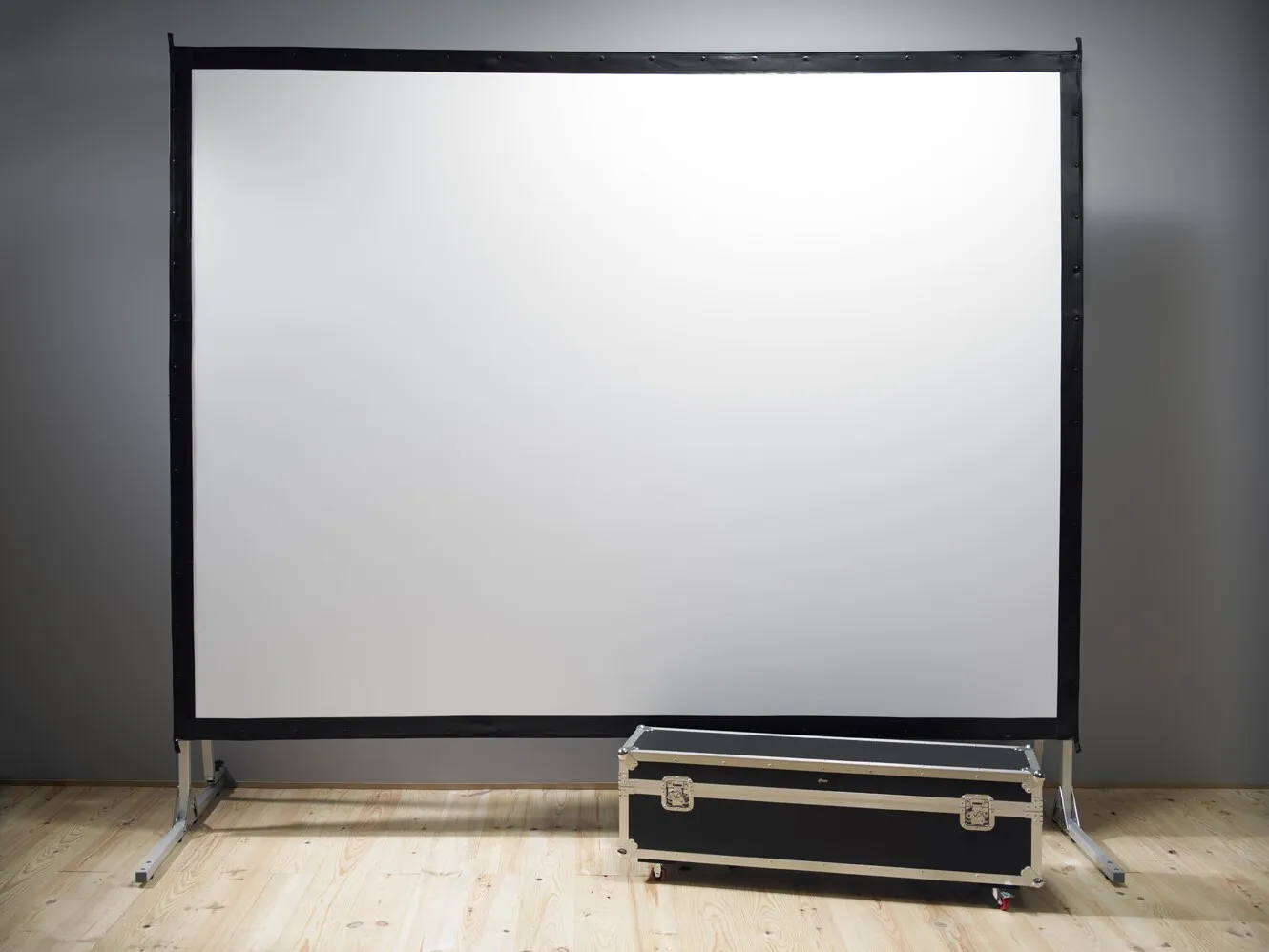 iVisions Fastfoldable Projectiescherm 300 x 169 cm