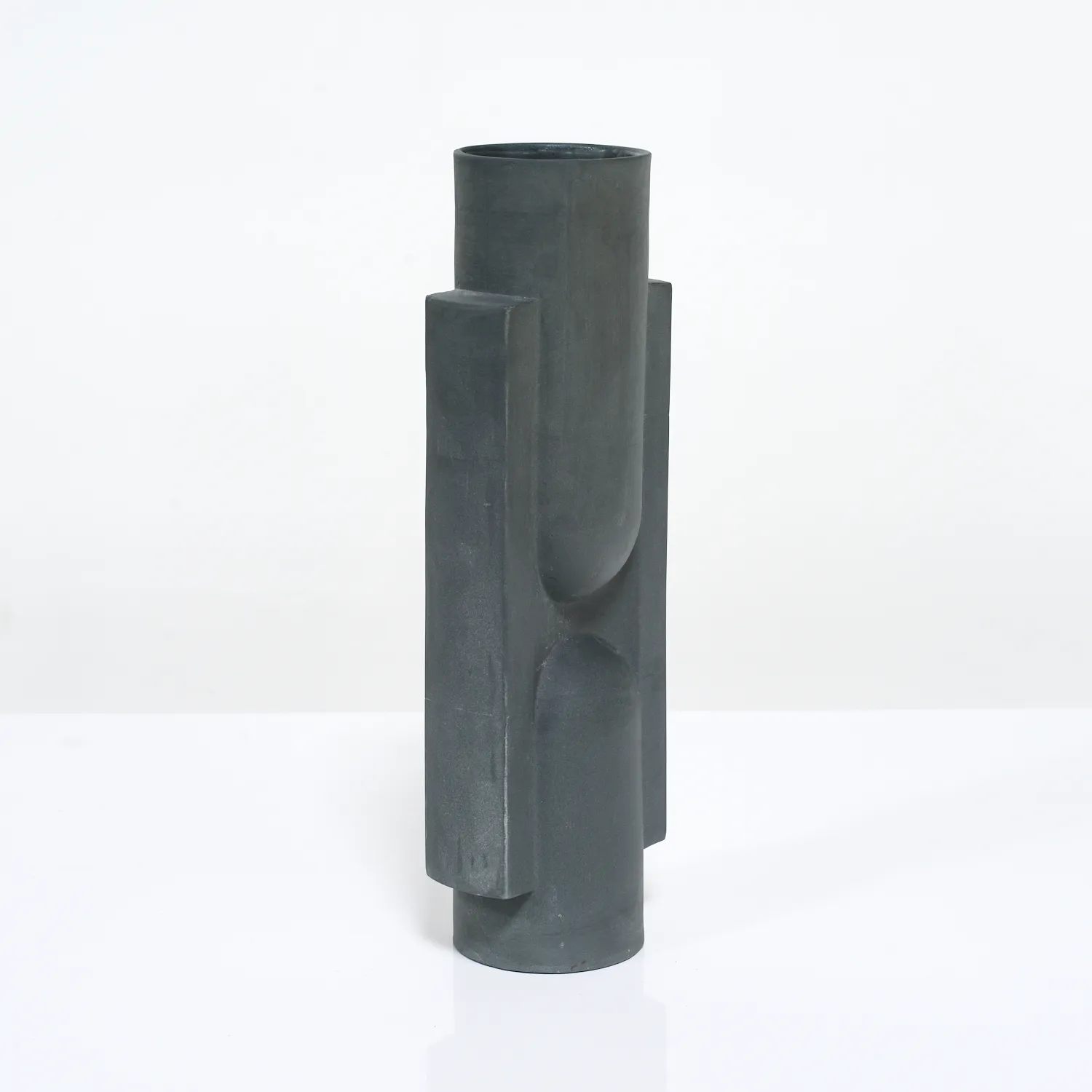 Kala Slender Ceramic Vase 