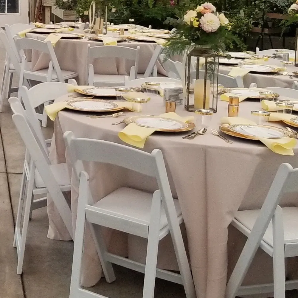 RECTANGULAR TABLE CLOTHE (90"X132") CHAMPAGNE 