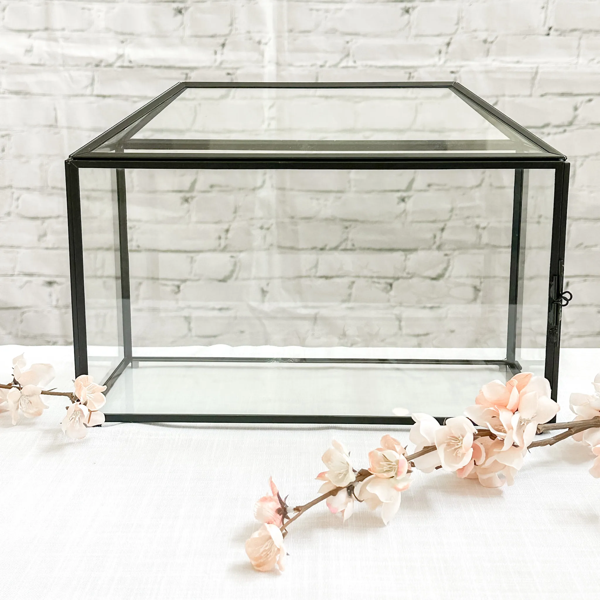 Black Geometric Glass Card Box