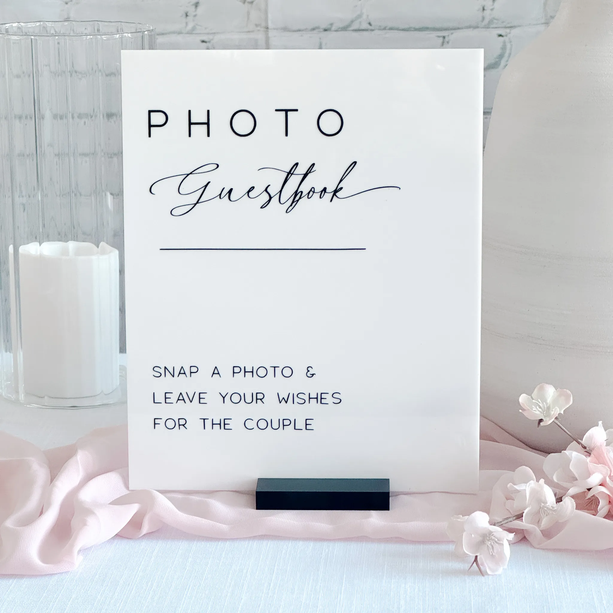 Photo Guestbook Acrylic Sign (Oslo) - White/Black