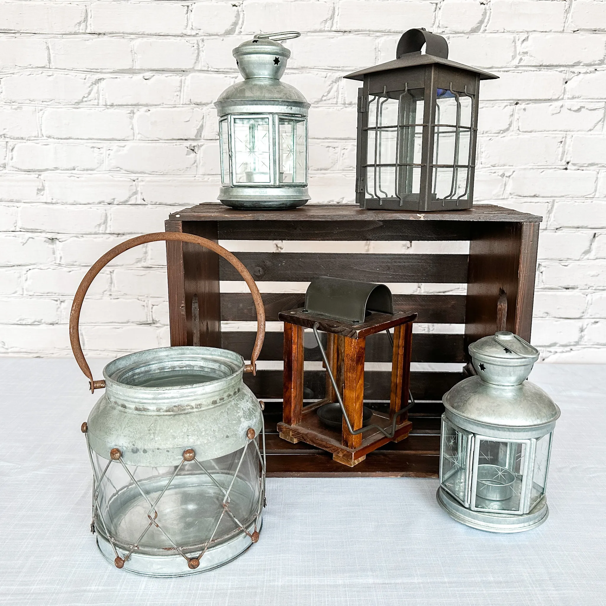 Rustic Crate & Lanterns Set