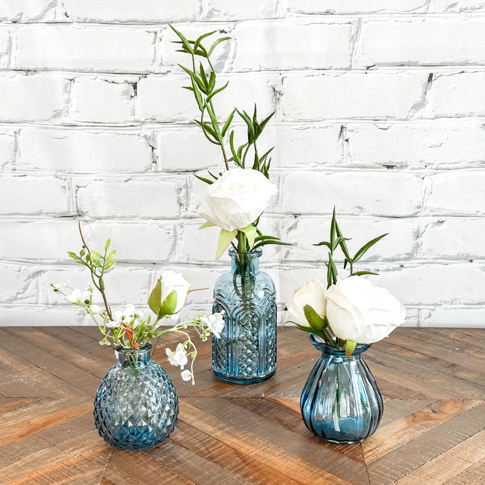 Mixed Vintage Bud Vase - Blue (White Floral)