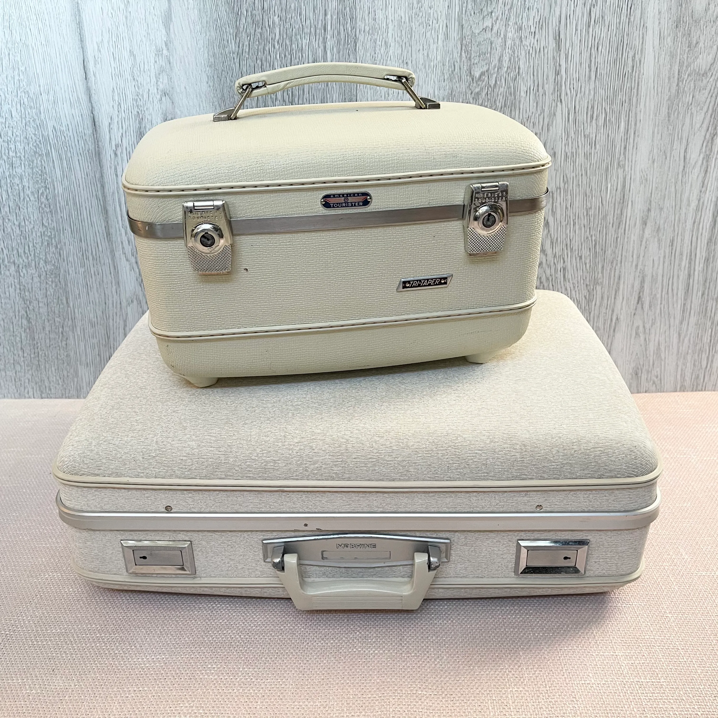 Vintage Luggage Set - Off White