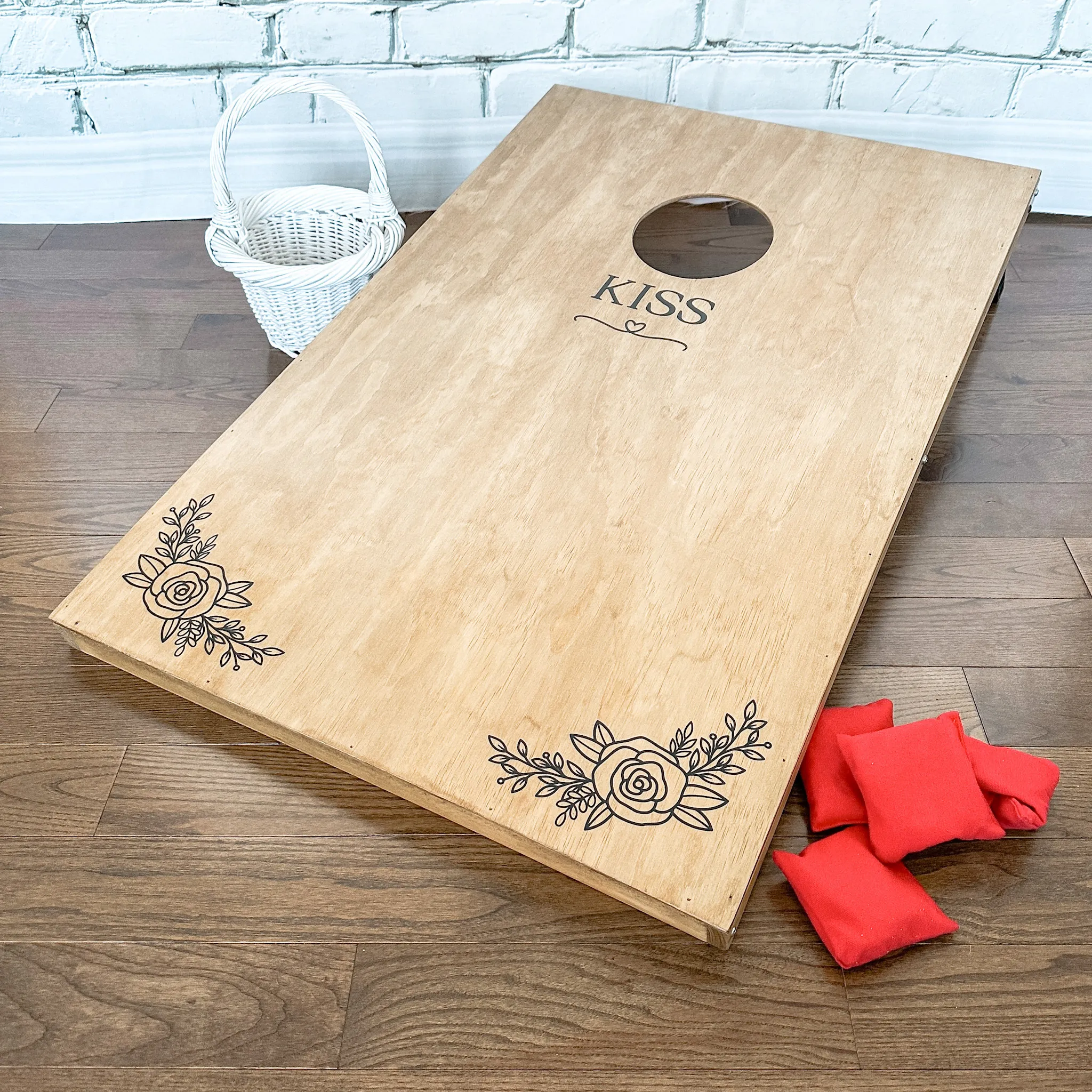 Cornhole Kissing Game