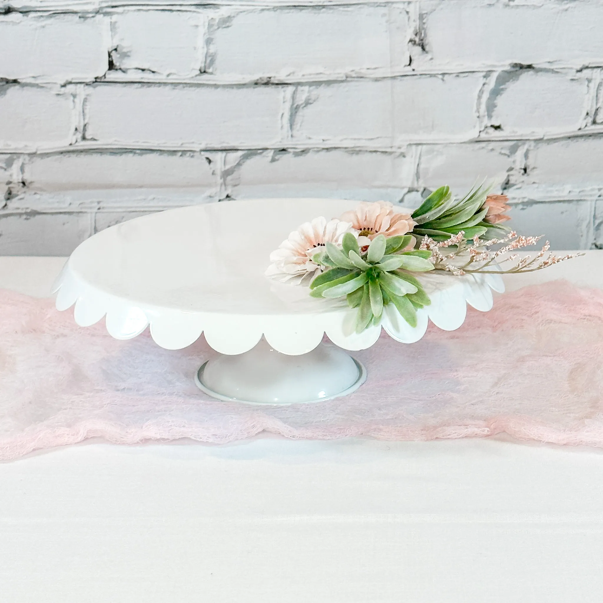 Metal Cake Stand (11") - Scalloped Edge