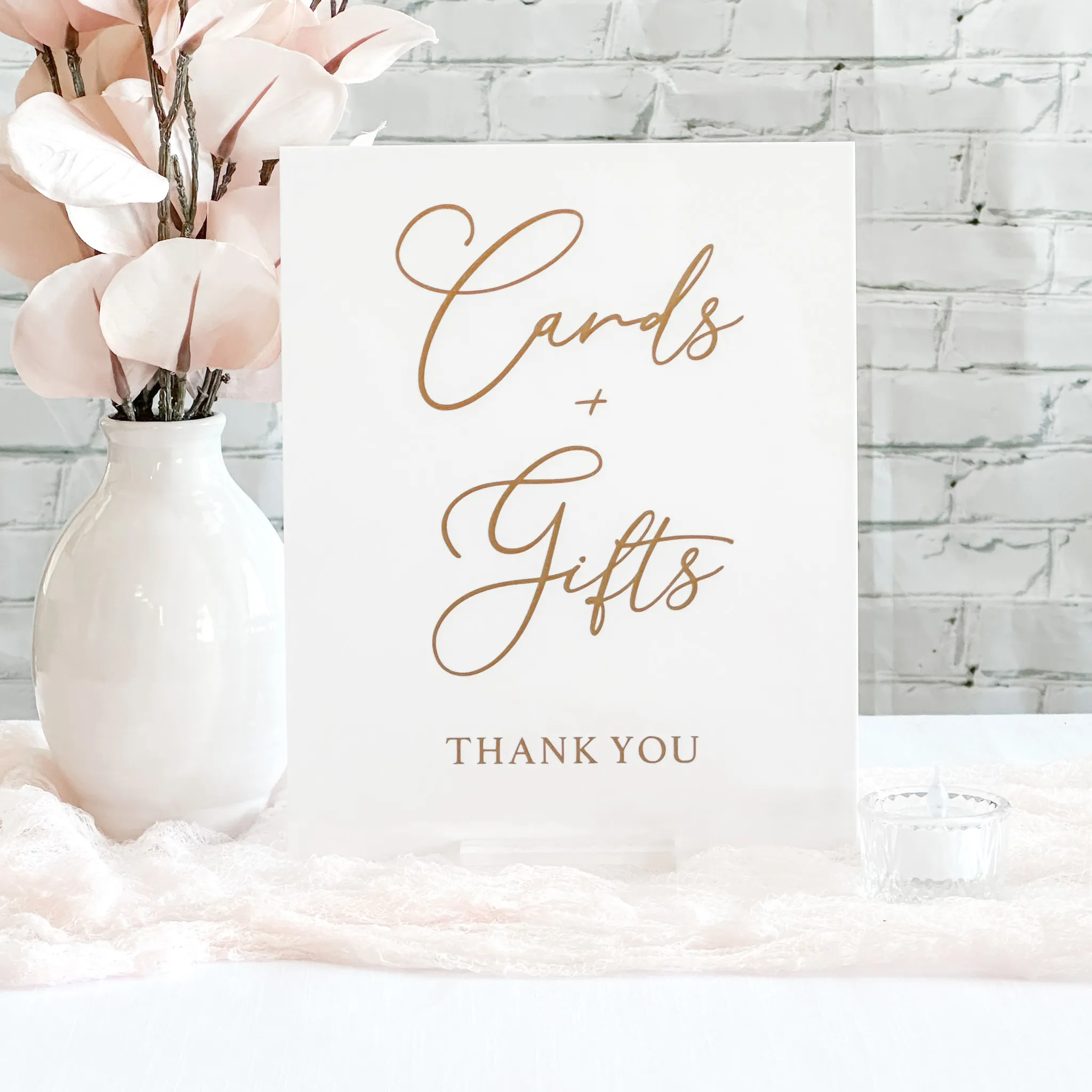 Cards & Gifts Acrylic Sign (Victoria) - White/Gold