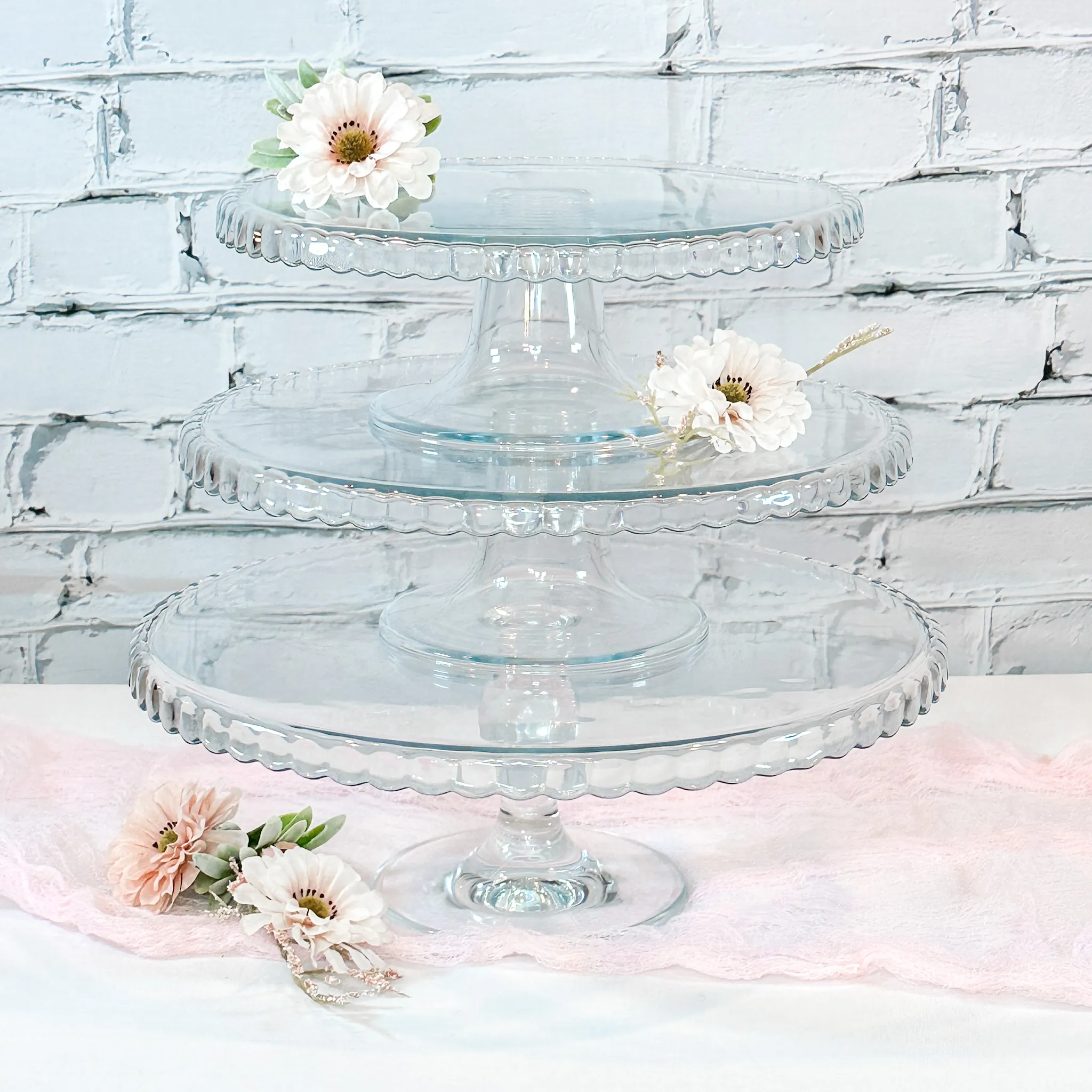 Cake Stand - Glass Ruffle Edge