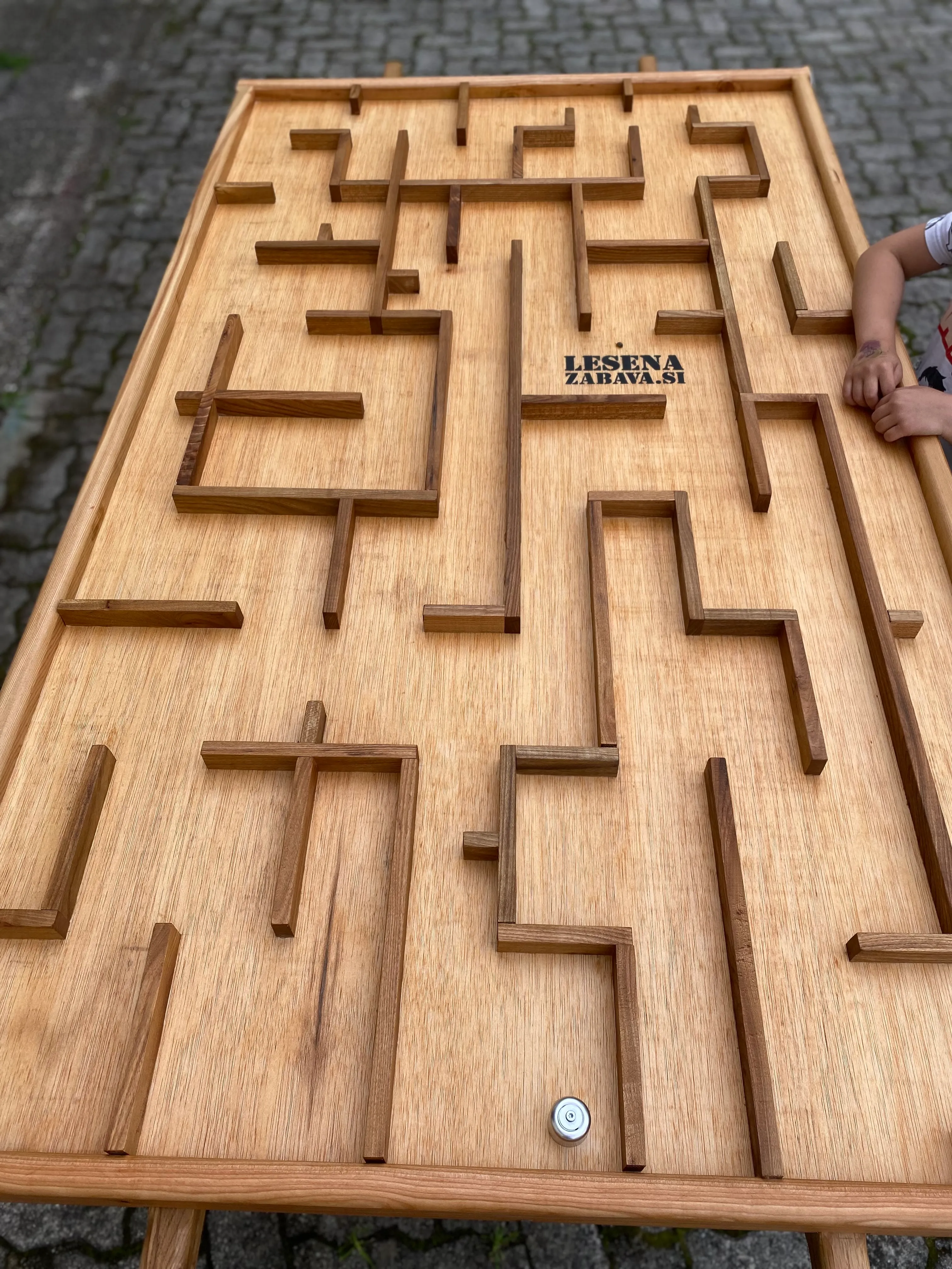 Vodoravni Ročni Labirint