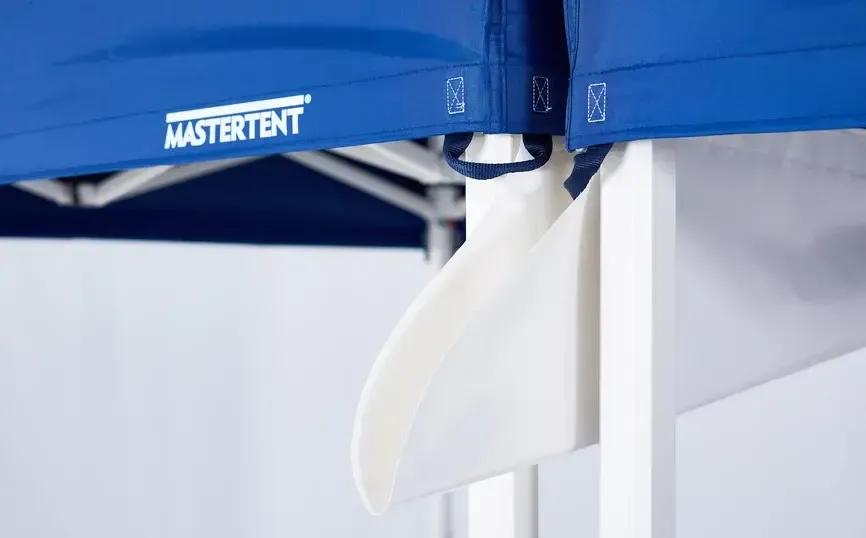 Regenrinne / 4m / 2 Ausflüsse / Schwarz