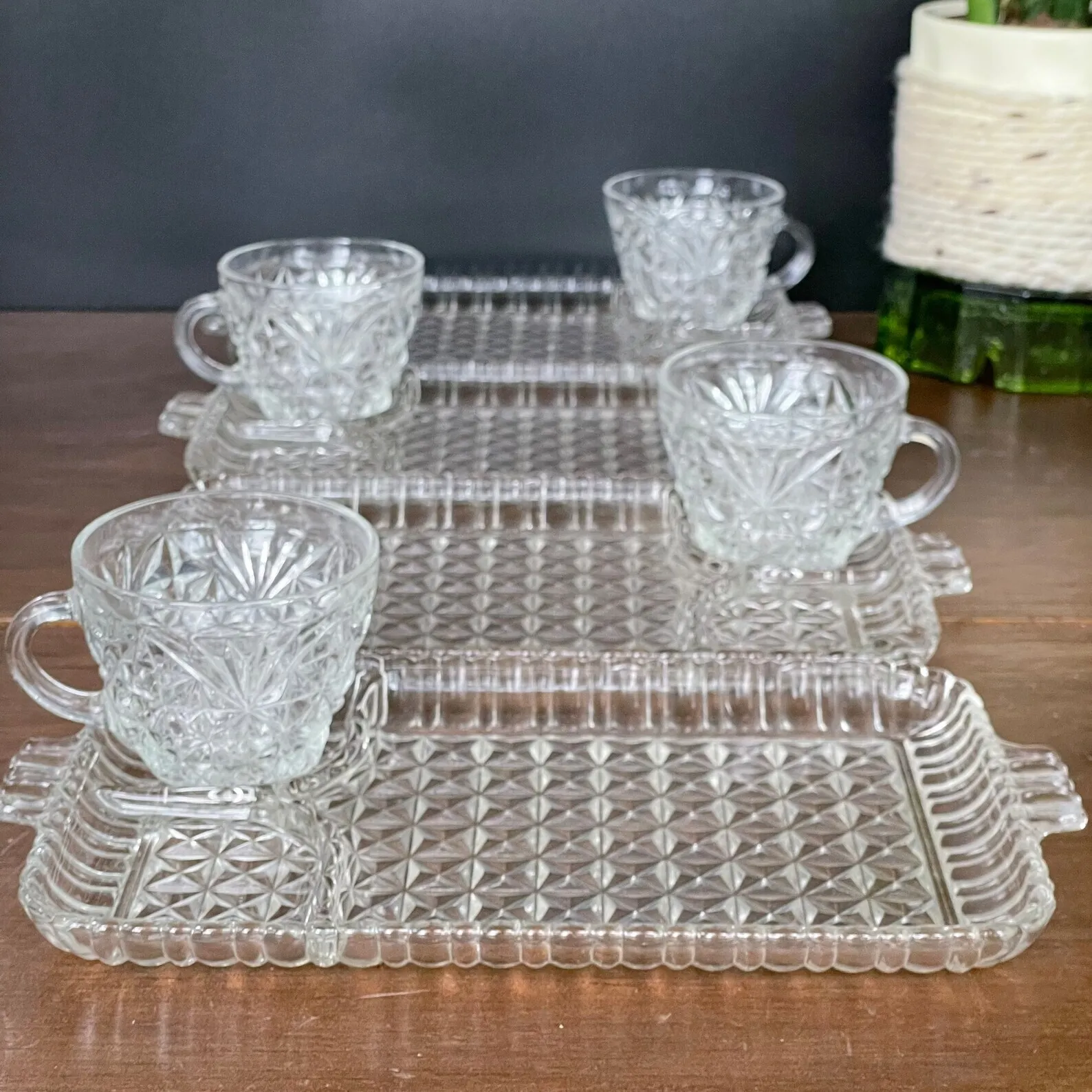 Luncheon/Snack Plates