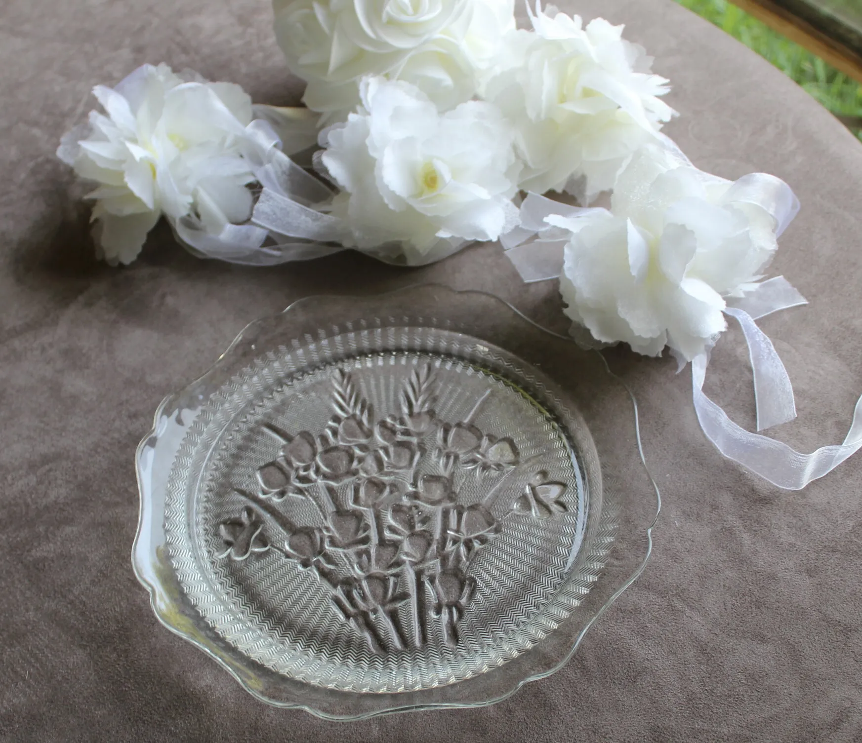Vintage Depression Glass Platter - Iris & Herringbone 