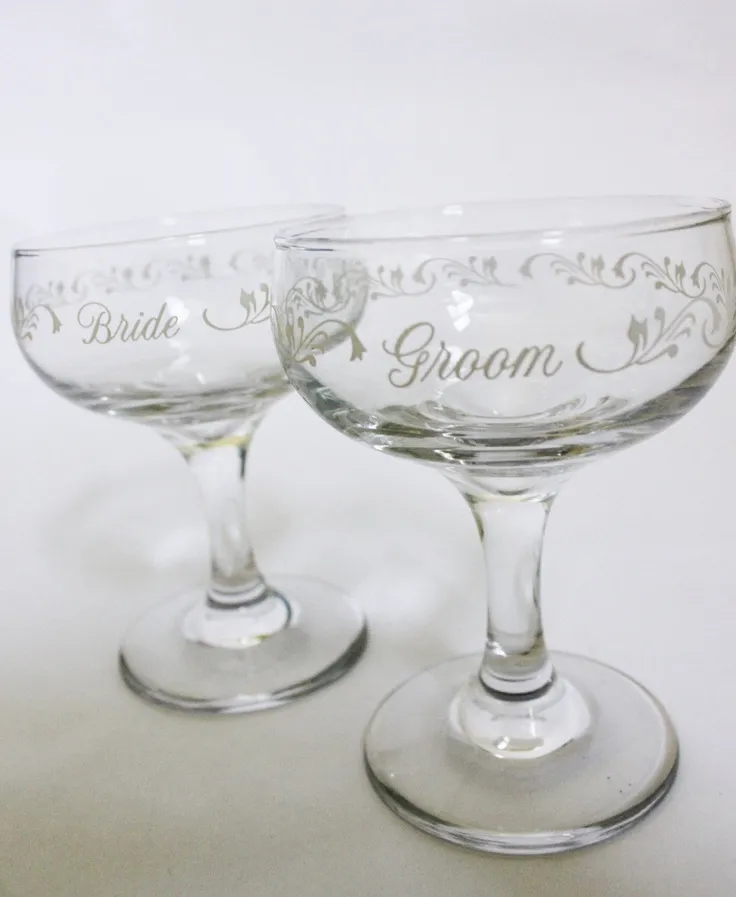 Vintage Bride and Groom Champagne Glass Set
