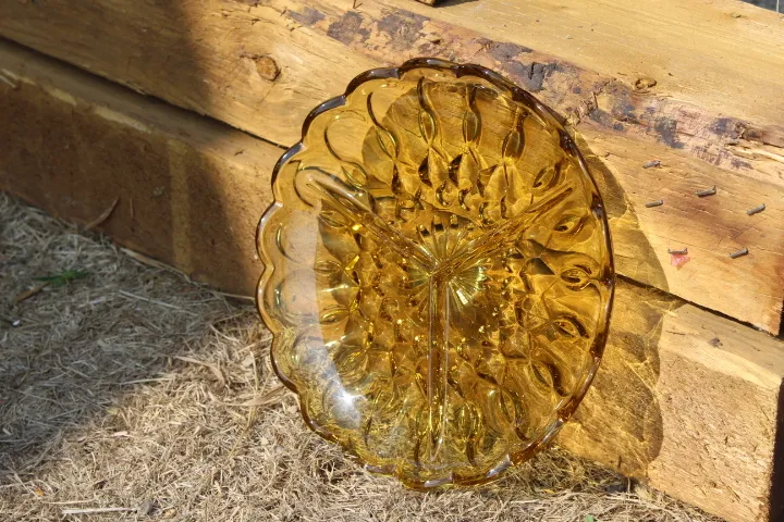 Vintage Amber Divided Appetizer/Dessert Plate