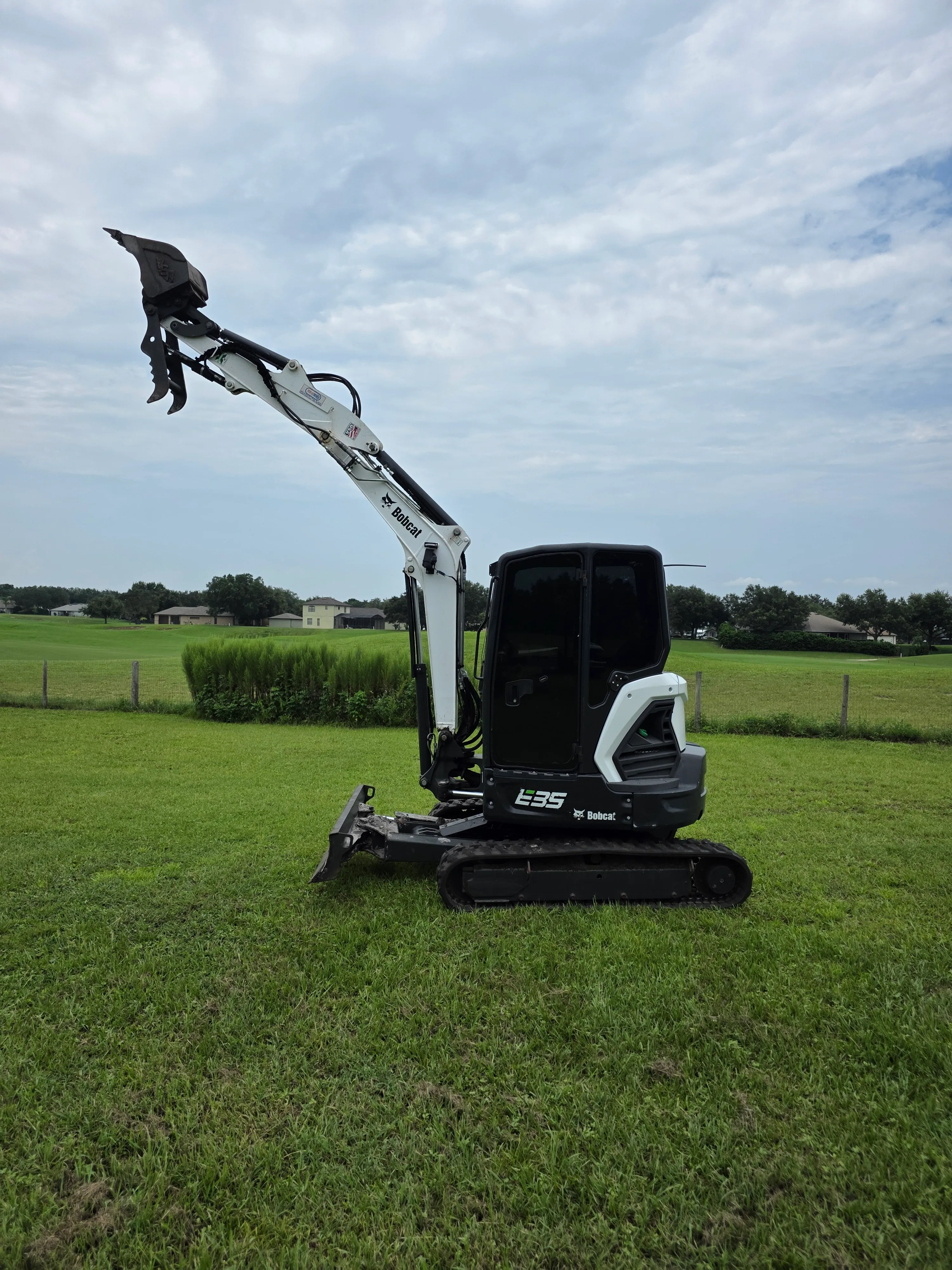Bobcat E35 Mini Excavator 