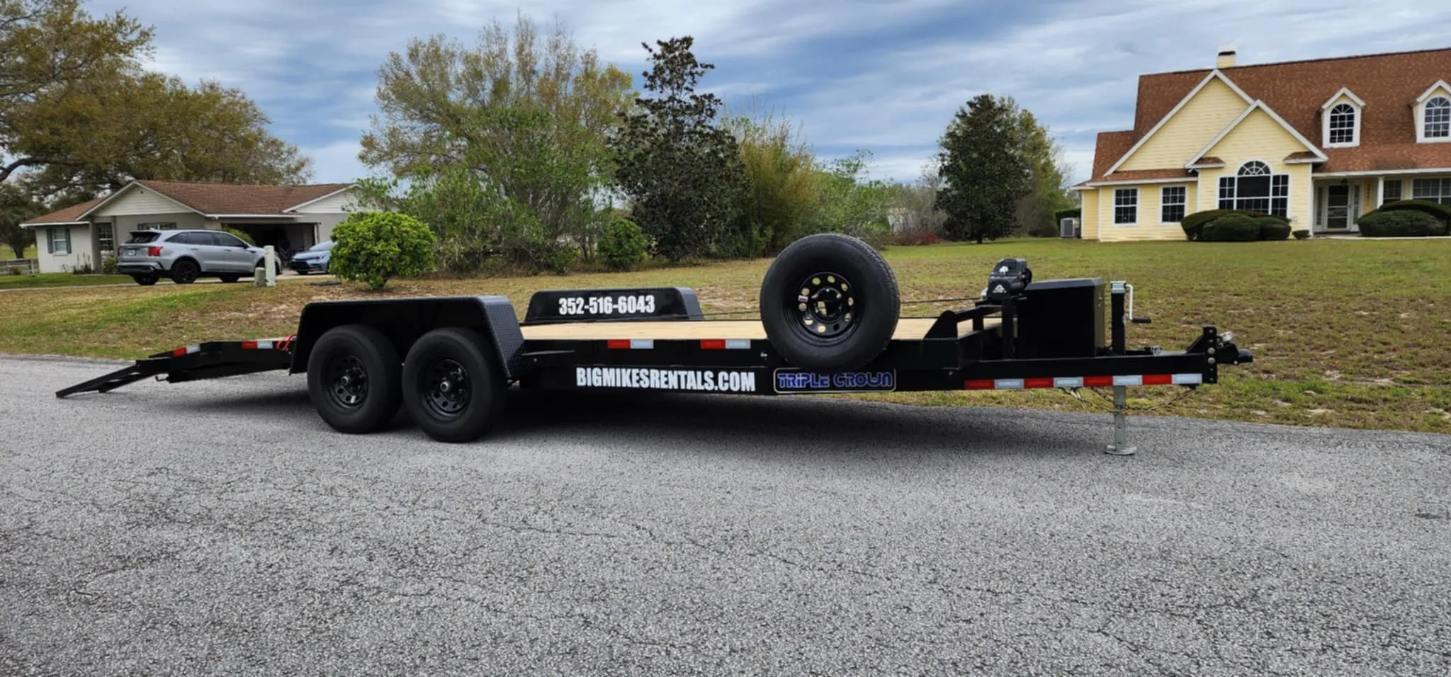 7x20 10k car hauler with 12k lb winch. 