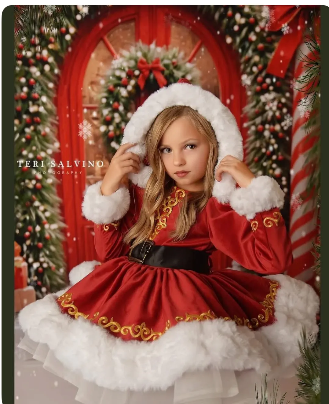 Regal Santa Couture Size 8/10