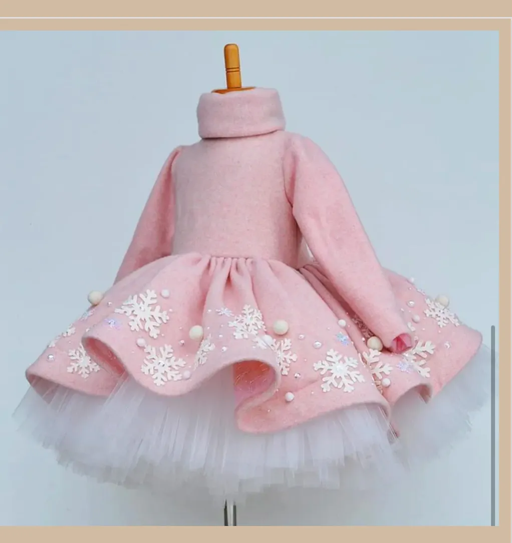 Pink snowflake Pixie Size 8 