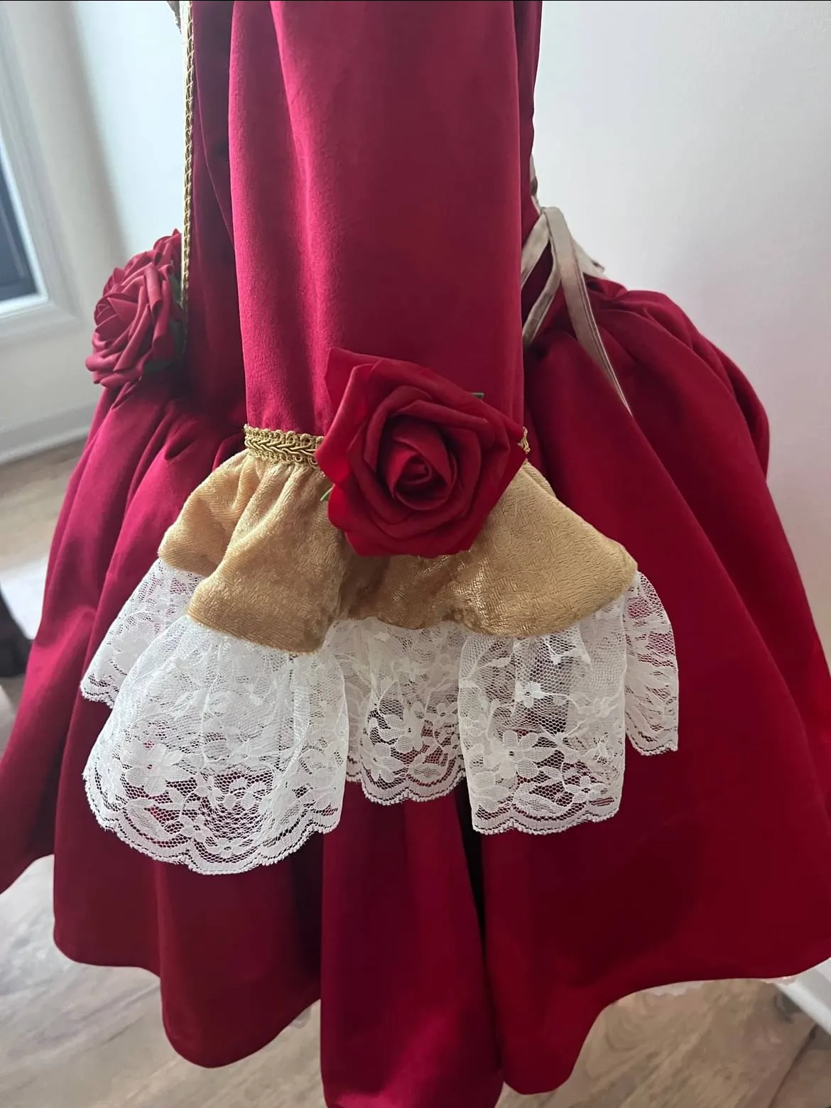 Belle Christmas Size 6/7. PURCHASE PRICE