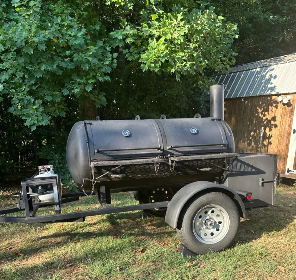 BBQ Smoker / Charcoal Grill 3000