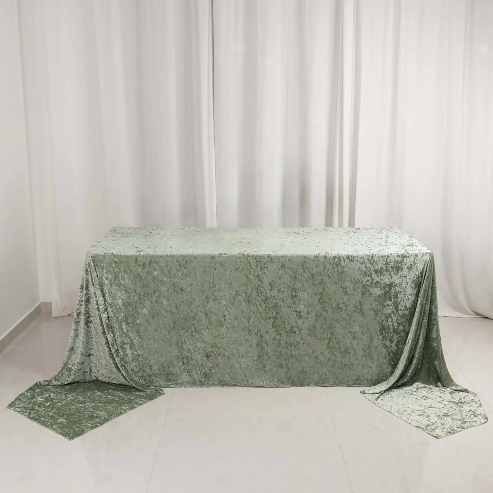 Hunter Green Velvet Rectangle Tablecloth, 90"x132" for 6 Foot Table