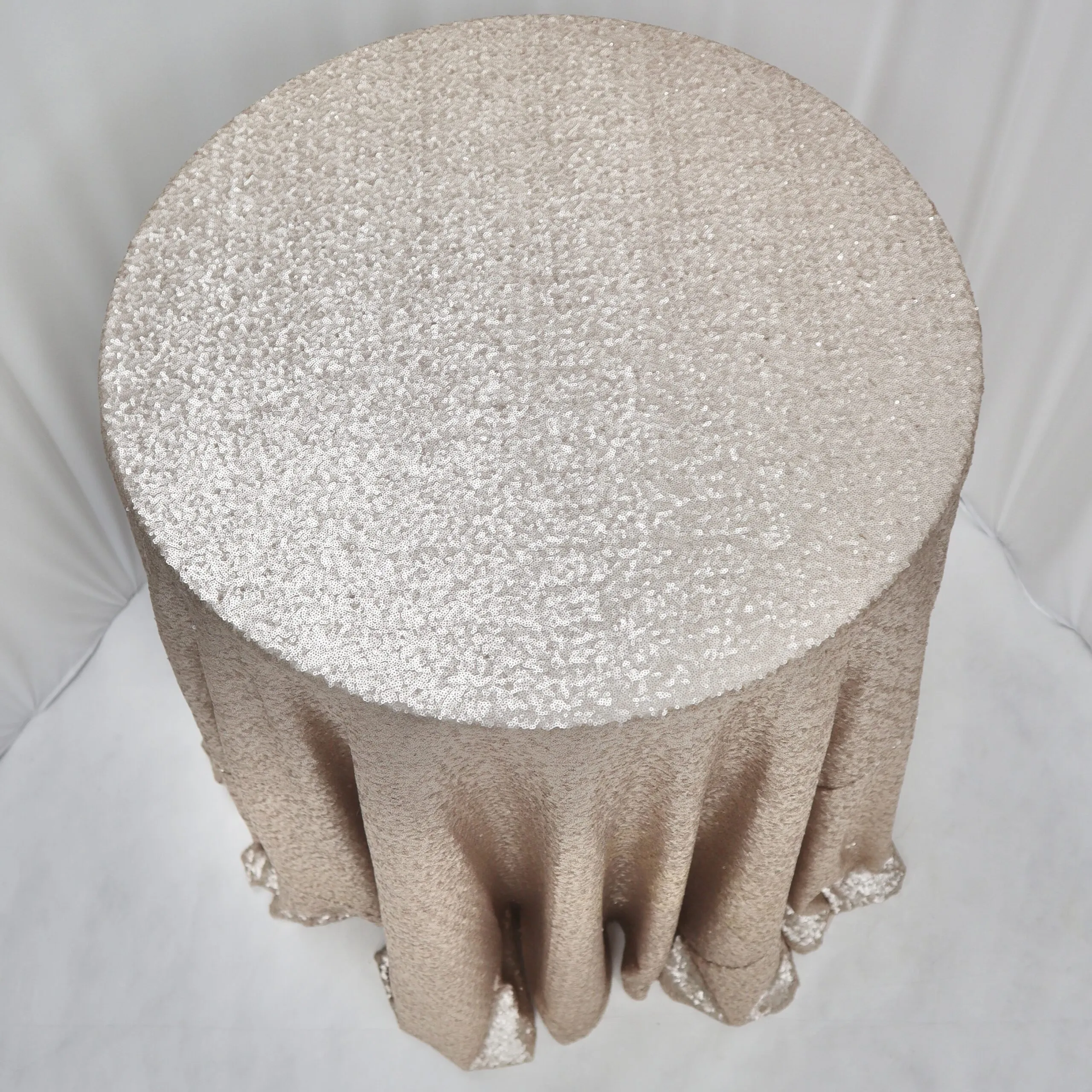 Sequins 108" Round Tablecloth - Copper