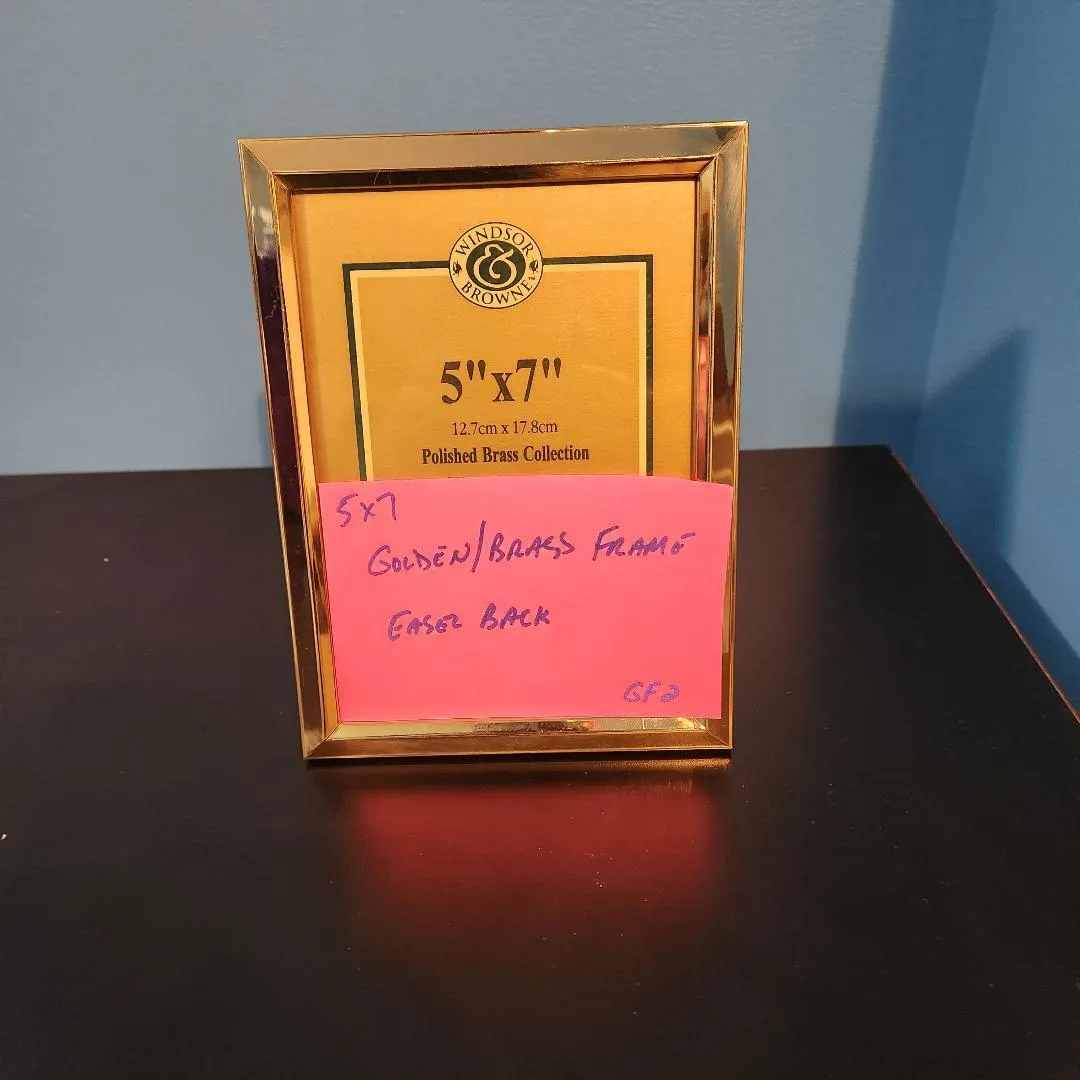 Golden Frame Brass 5x7 Easel Back  Memory Photos Signage Menus          GF 2