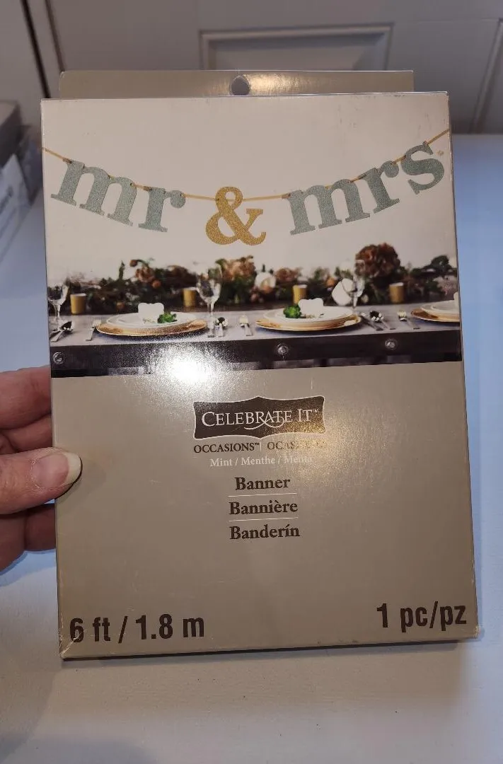 NEW Mr and Mrs Wedding Banner 6 ft Long Glitter Mint and Gold FOR SALE ONLY