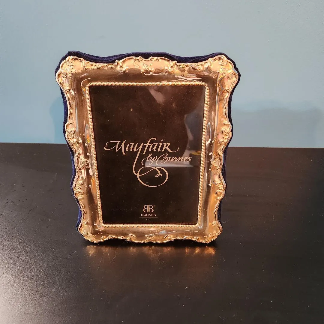 Silver Colored 5x7 Frame Scroll Pattern Memory Photo Signs Menus  SF 8