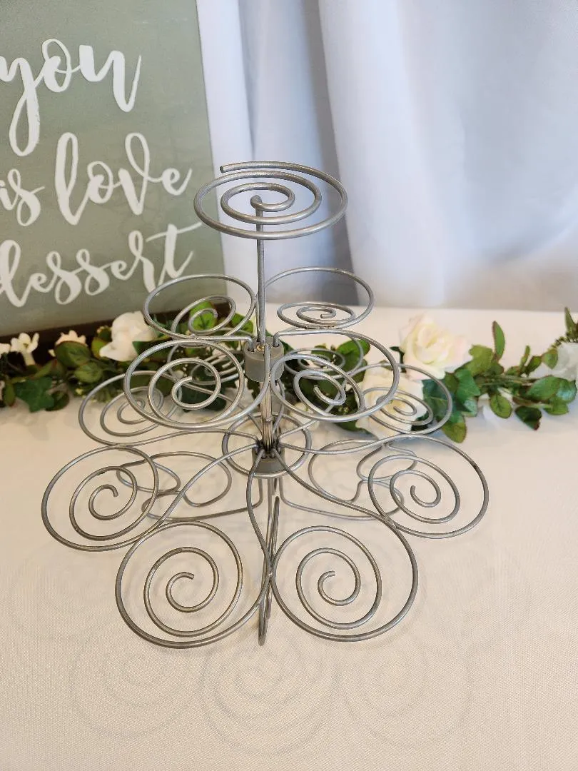 Silver Metal 13 Cupcake Holder Wilton