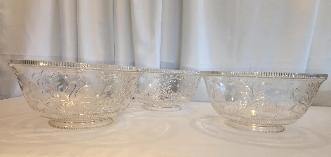 Clear Heavy Duty Swan Bowls 12.5 in Diameter  (QTY 3)