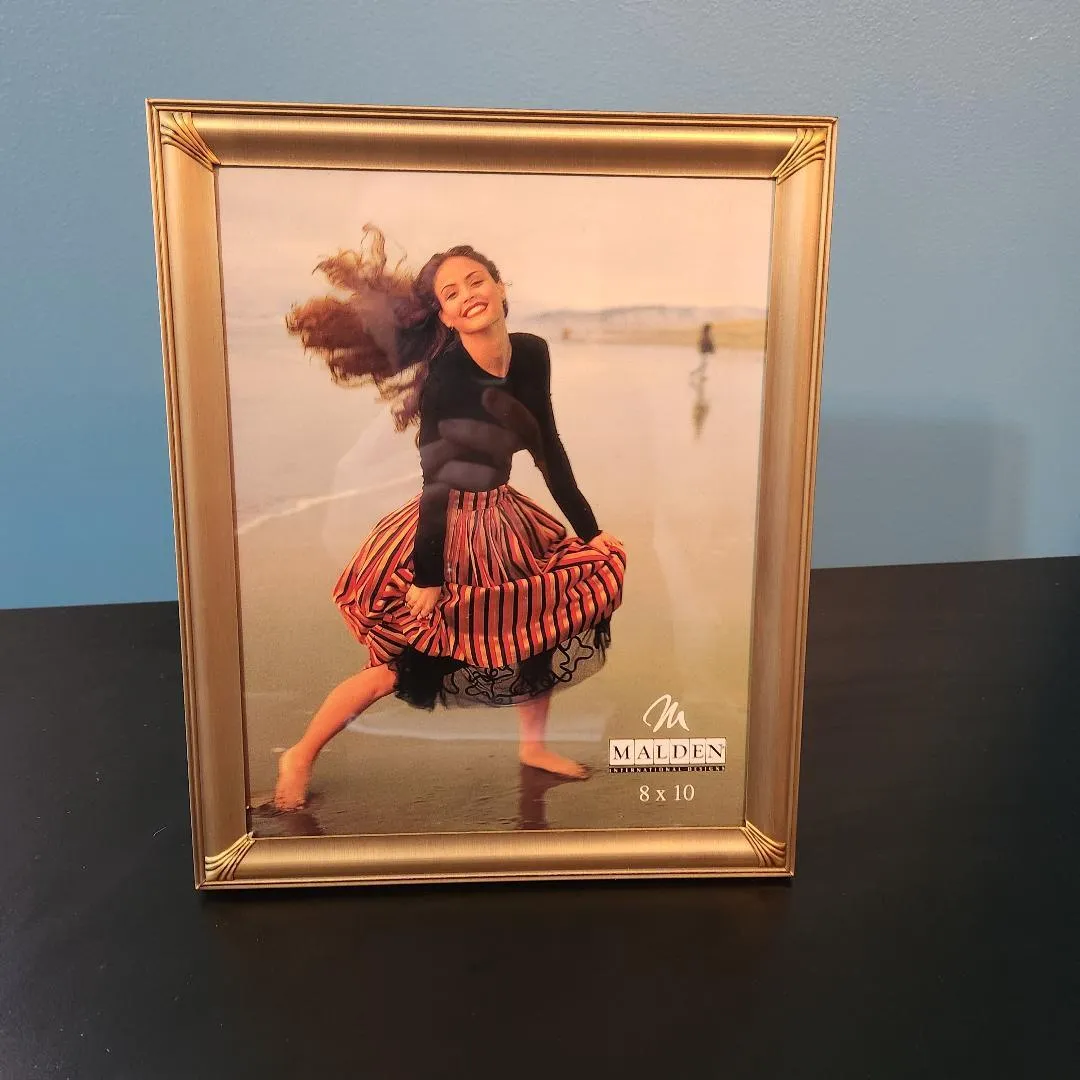 Gold Colored 8x10 Frame Easel Back      (QTY 2)          GF 11 & GF 12