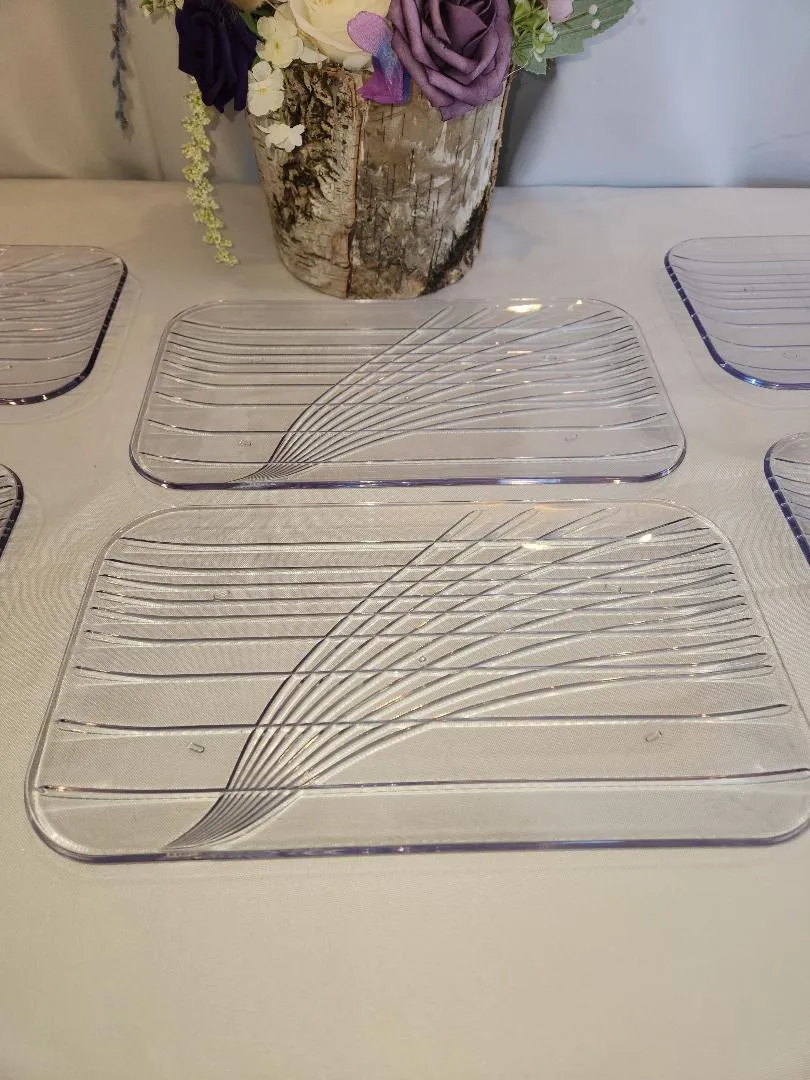 Clear Heavy Duty Plastic Food Serving Trays           (QTY6)