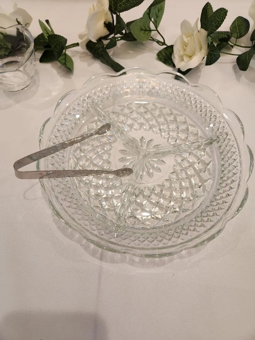 Glass 8.5 in Diameter Serving Divided 3 Segments Platter Diamond Star Design
