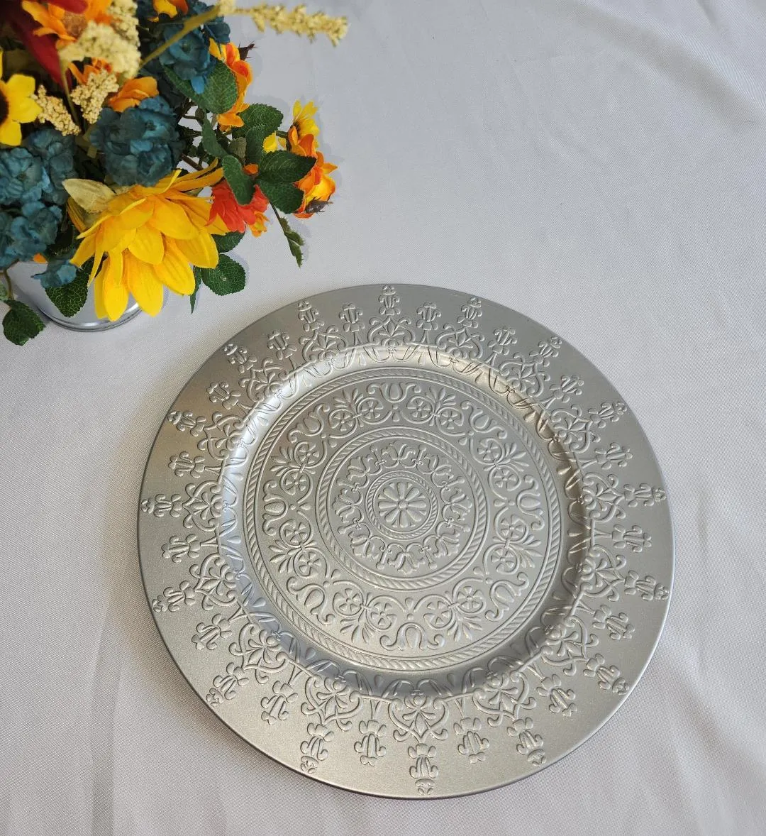 Silver Charger Plates Heavy Duty Plastic NOT FOOD SAFE 13 in Diameter  (QTY 26)