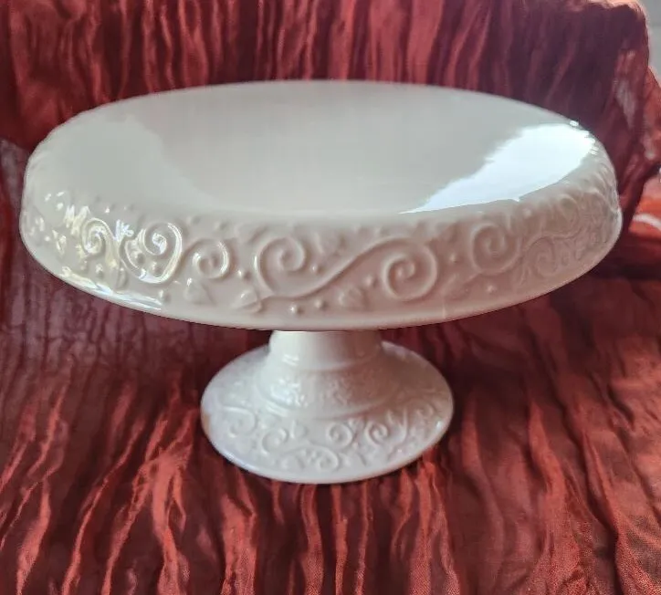 White/Ivory Ceramic Cake Stand 9 in Diameter